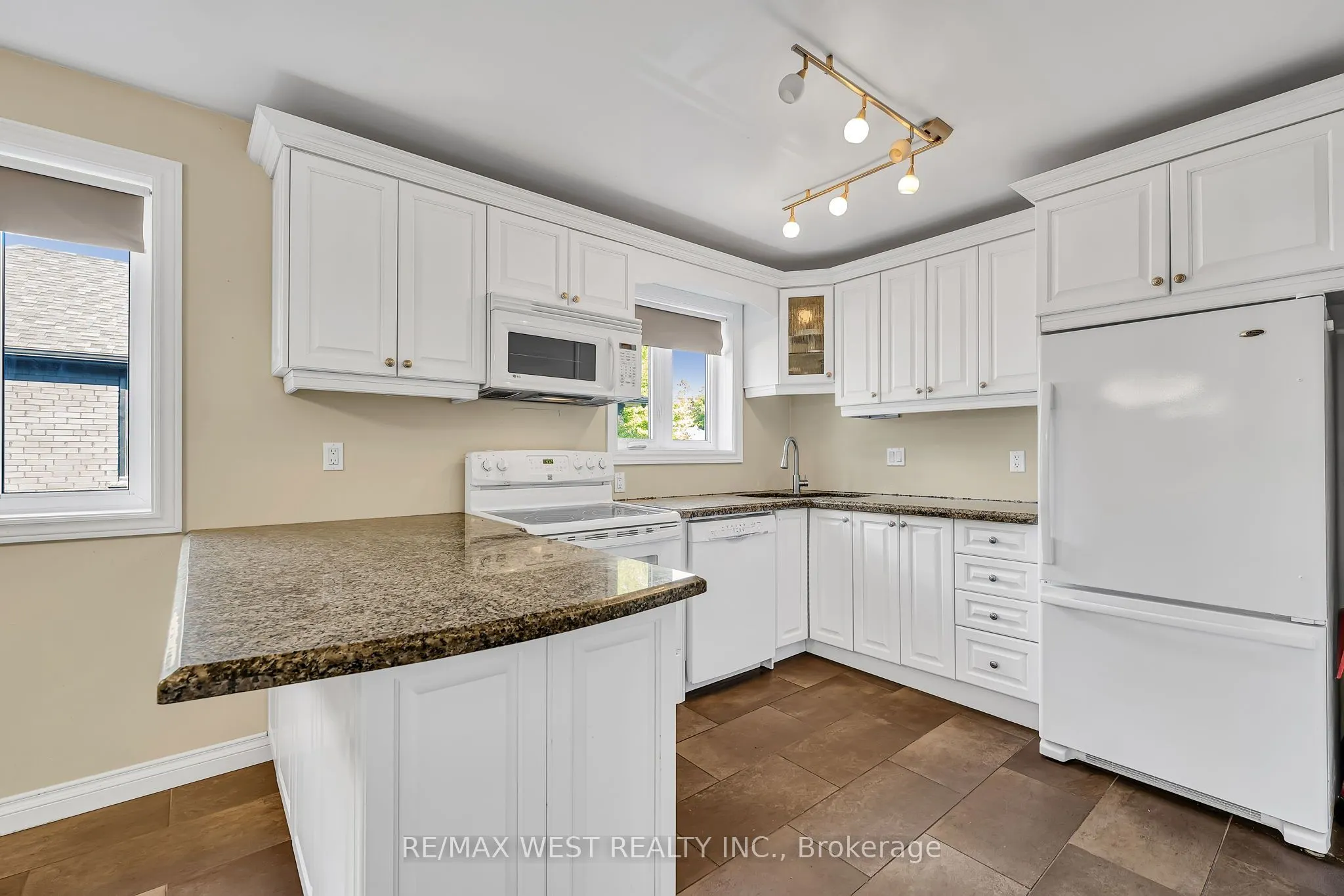 577 Drymen Crescent