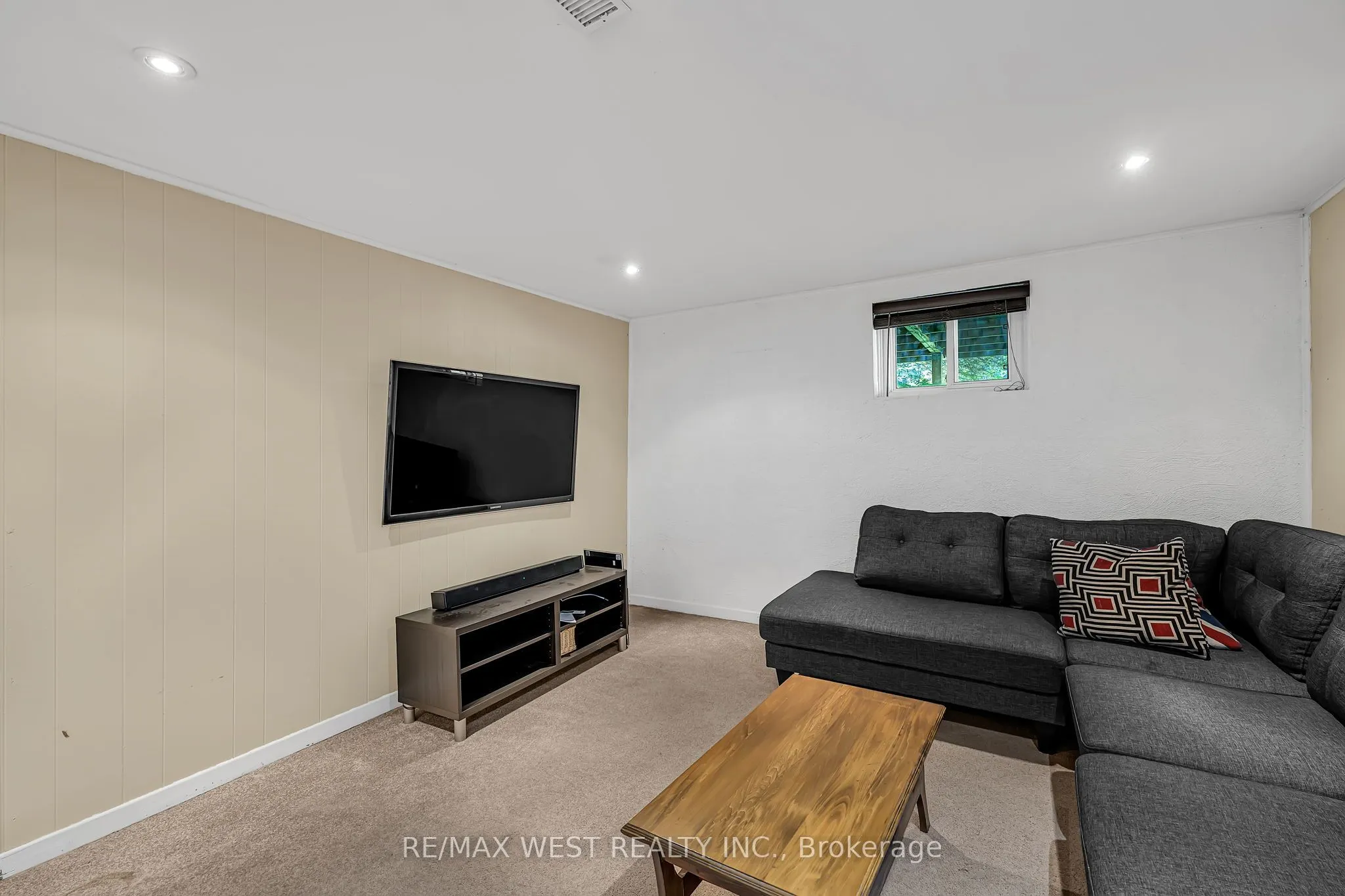 577 Drymen Crescent