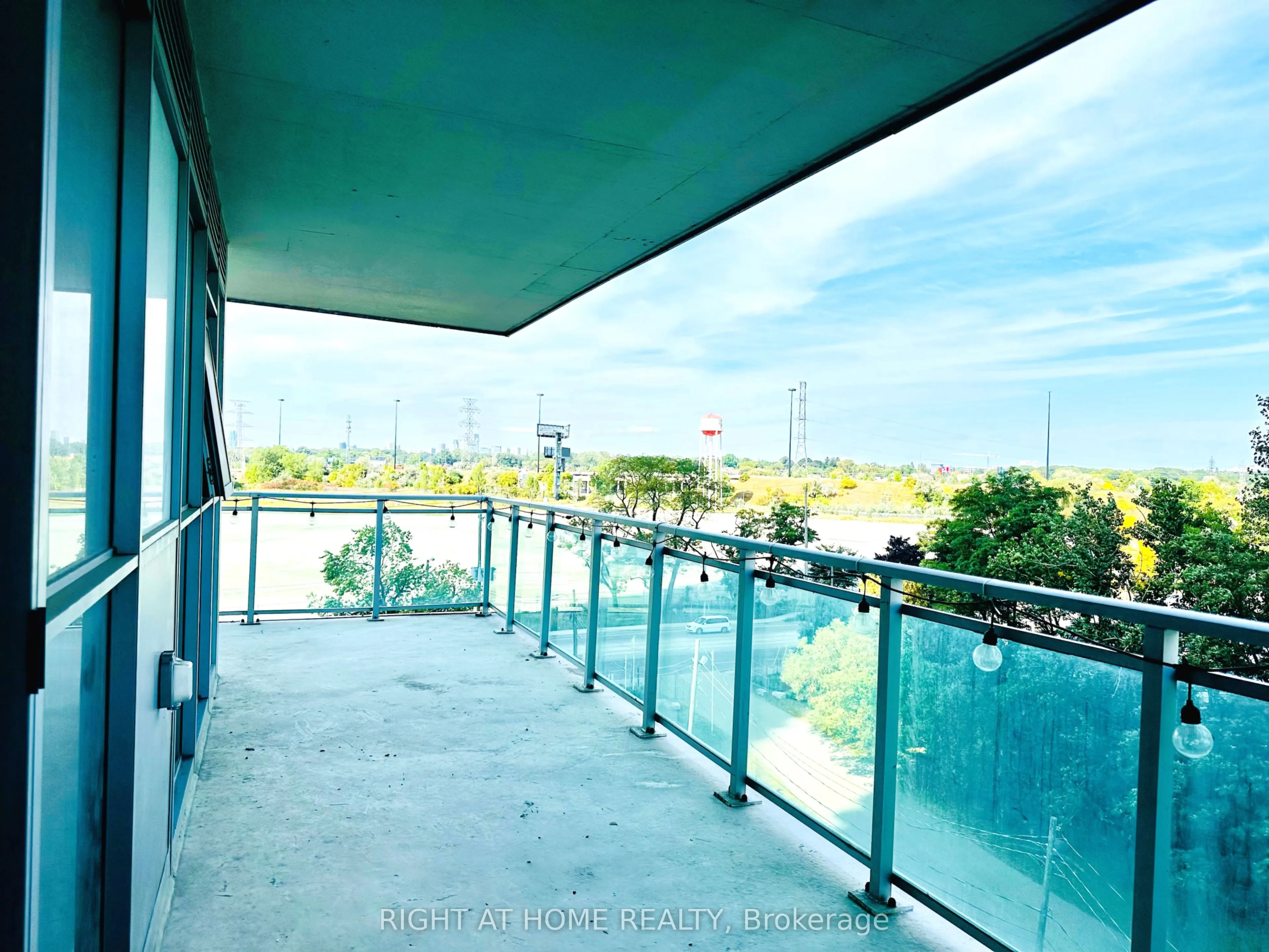 33 Shore Breeze Drive, #504