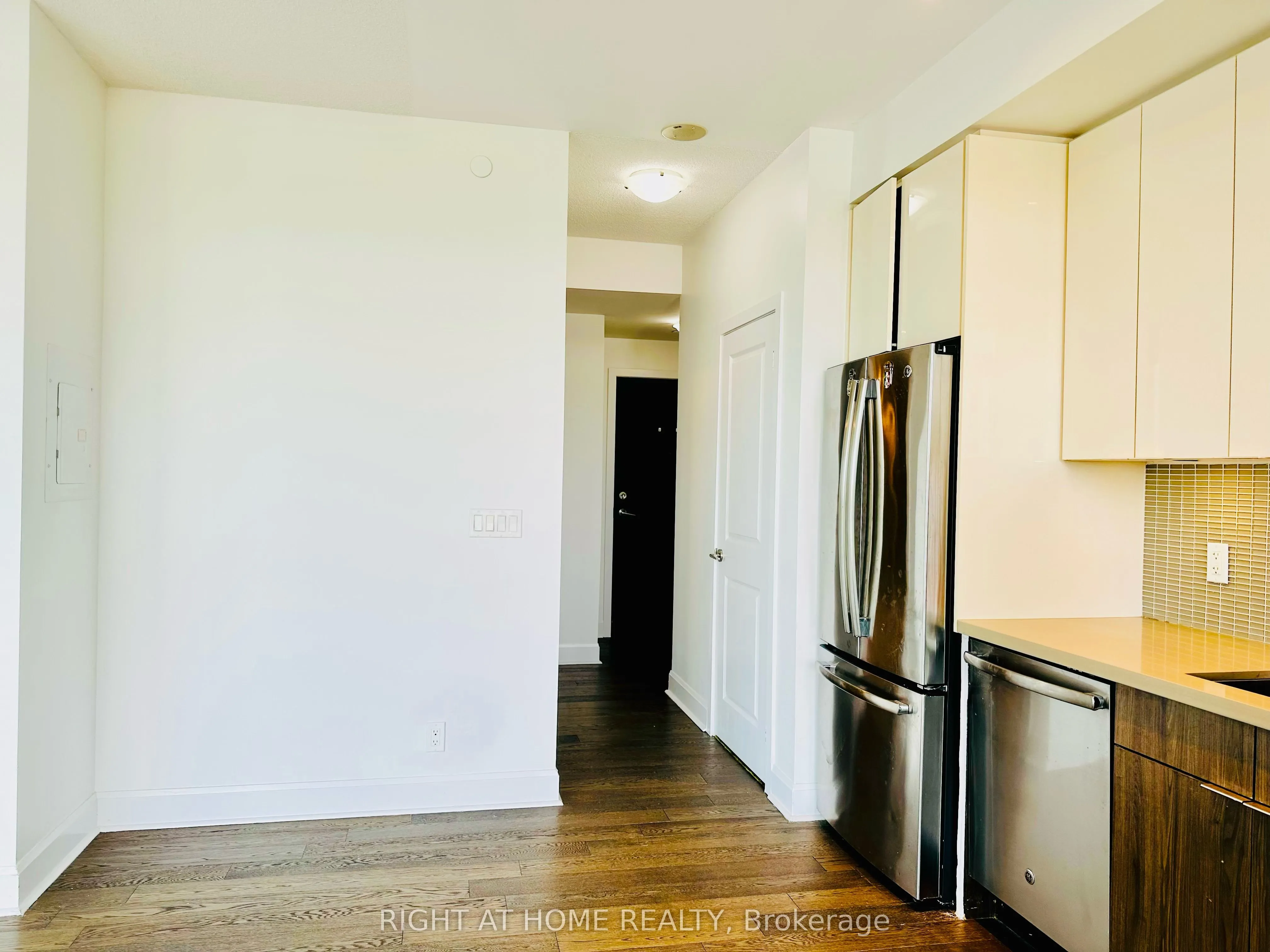 33 Shore Breeze Drive, #504