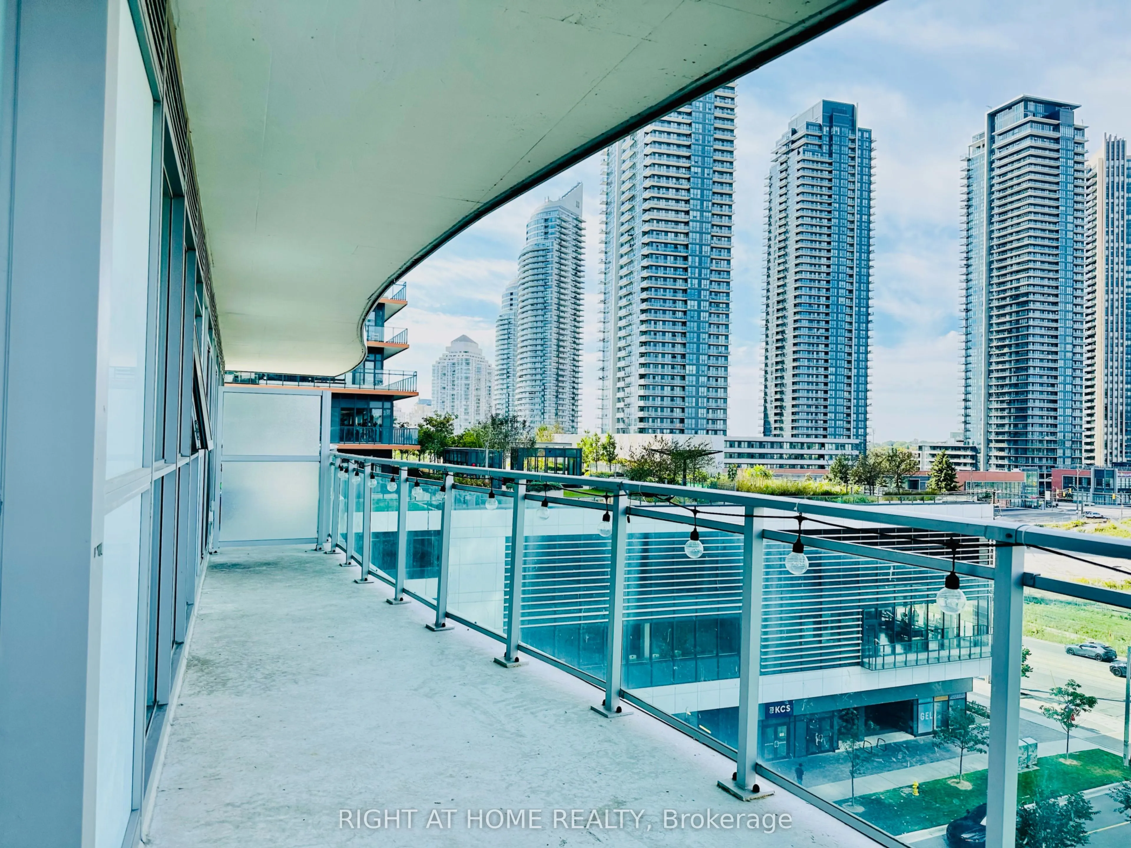 33 Shore Breeze Drive, #504