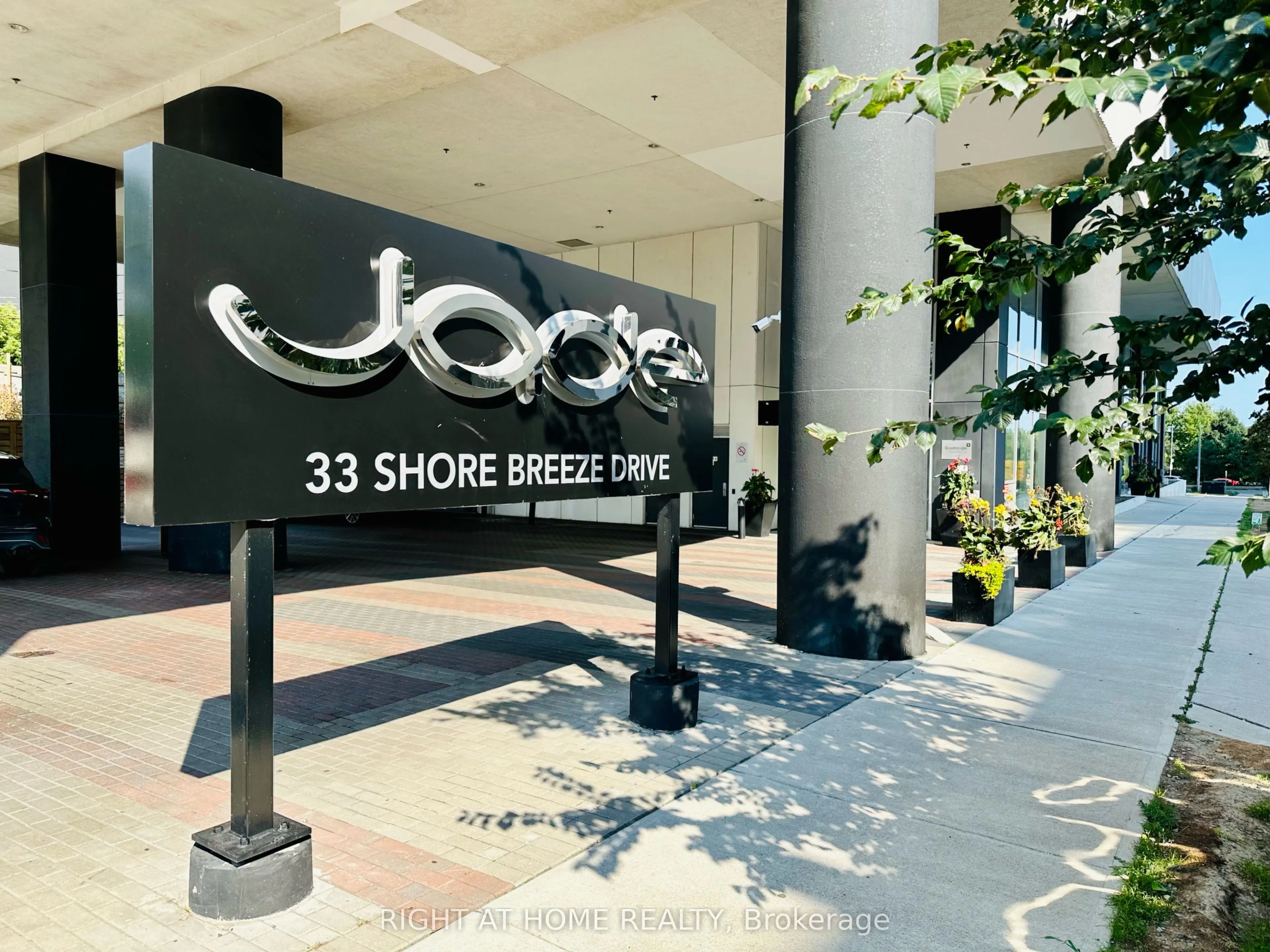 33 Shore Breeze Drive, #504