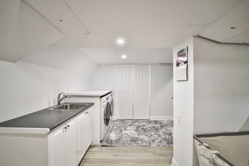 128 Chisholm Street