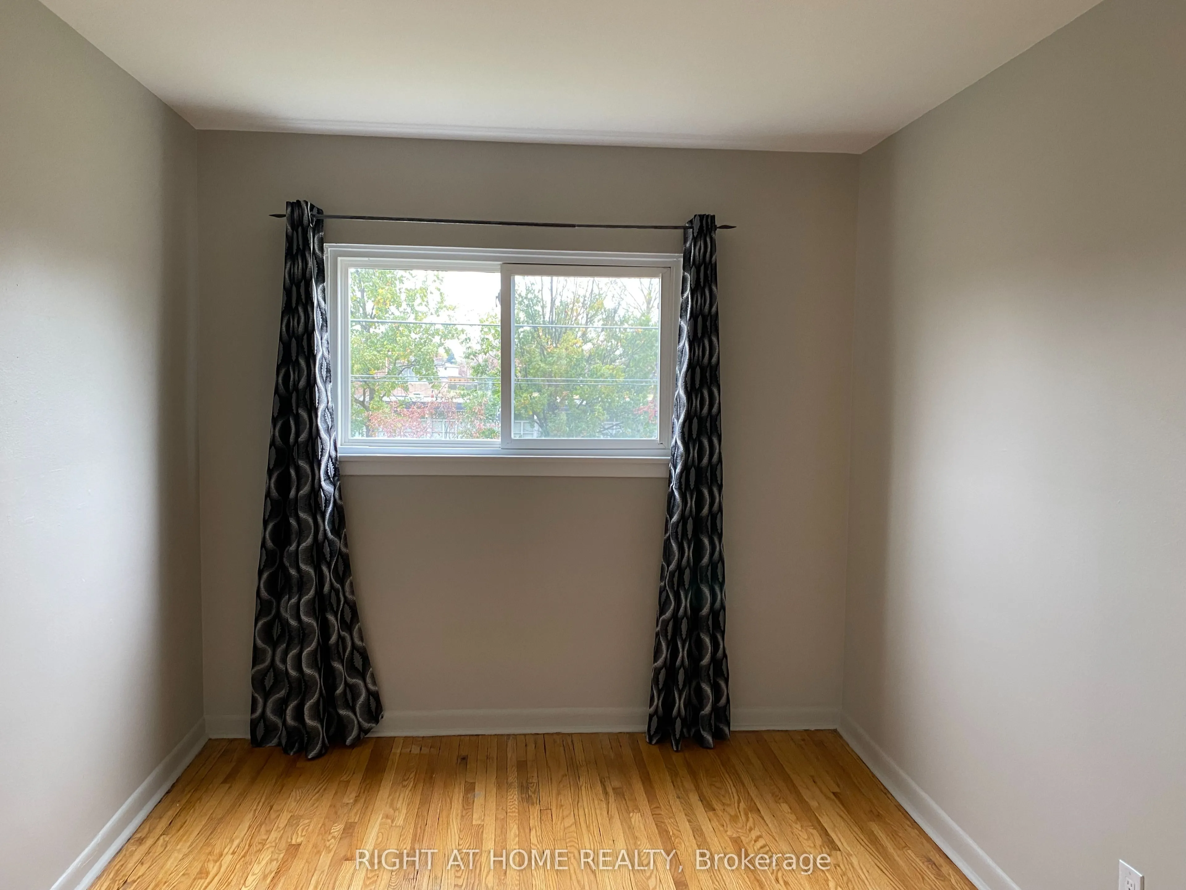 3230 The Credit Woodlands, #6