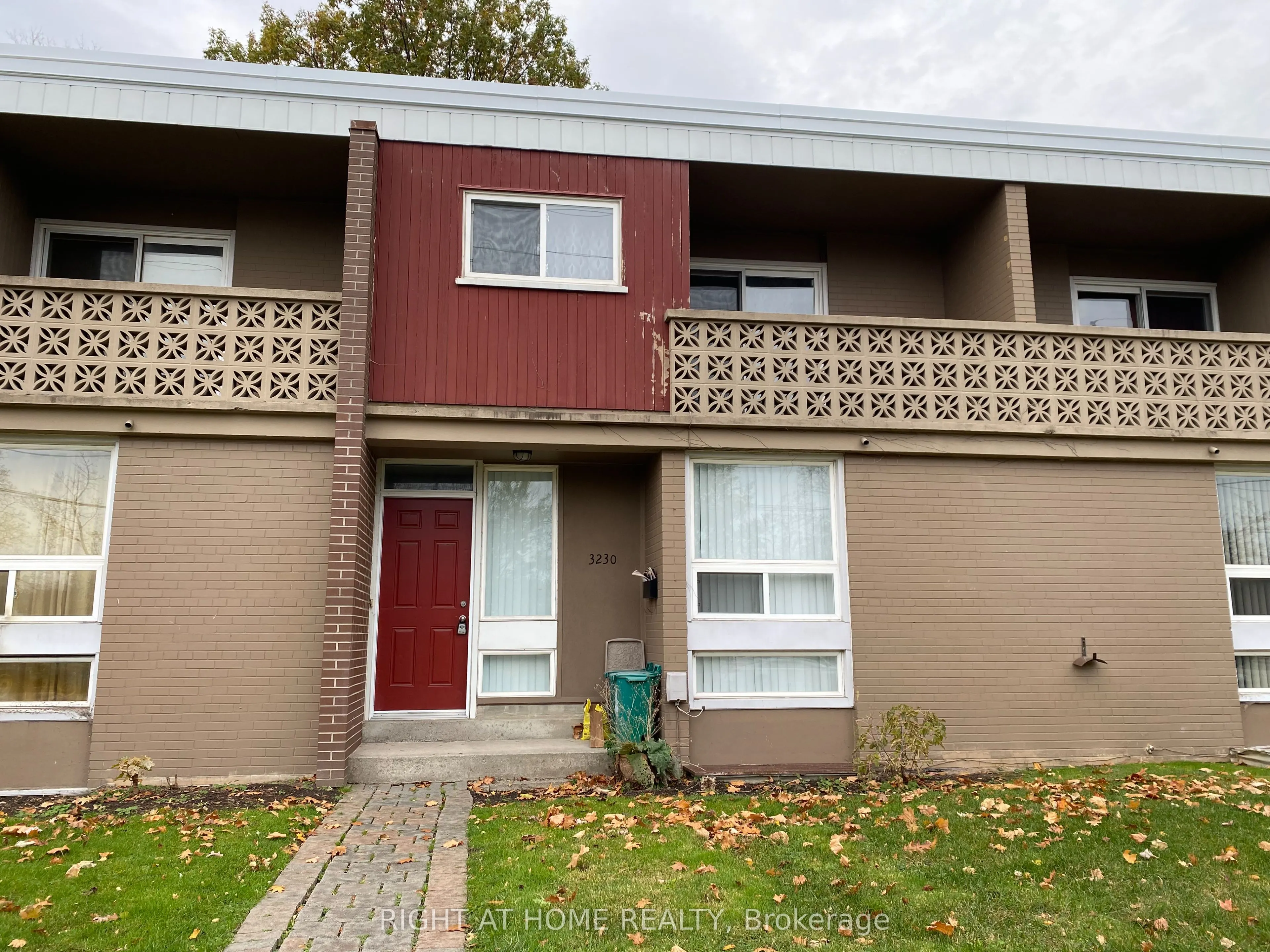 3230 The Credit Woodlands, #6