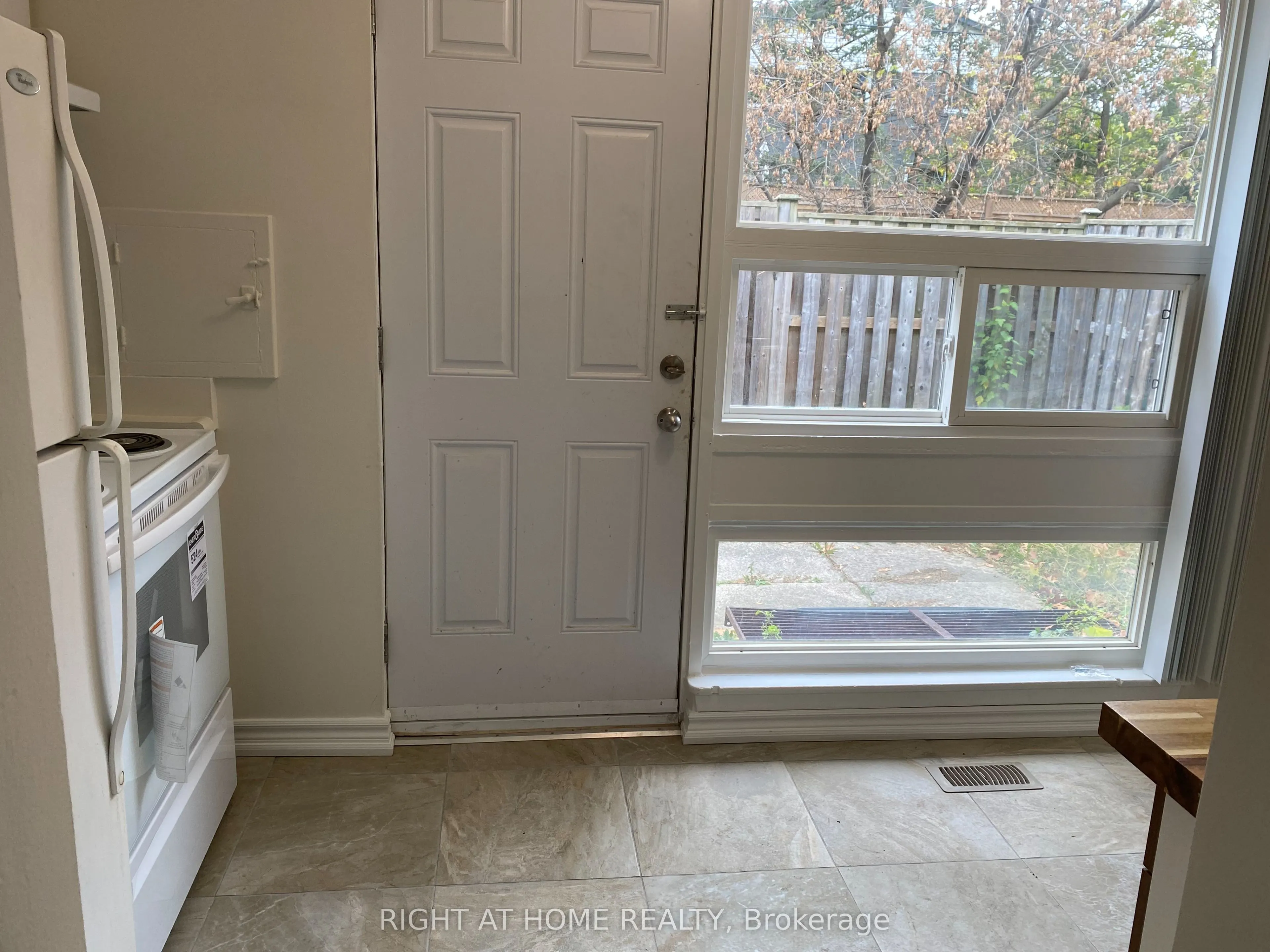 3230 The Credit Woodlands, #6