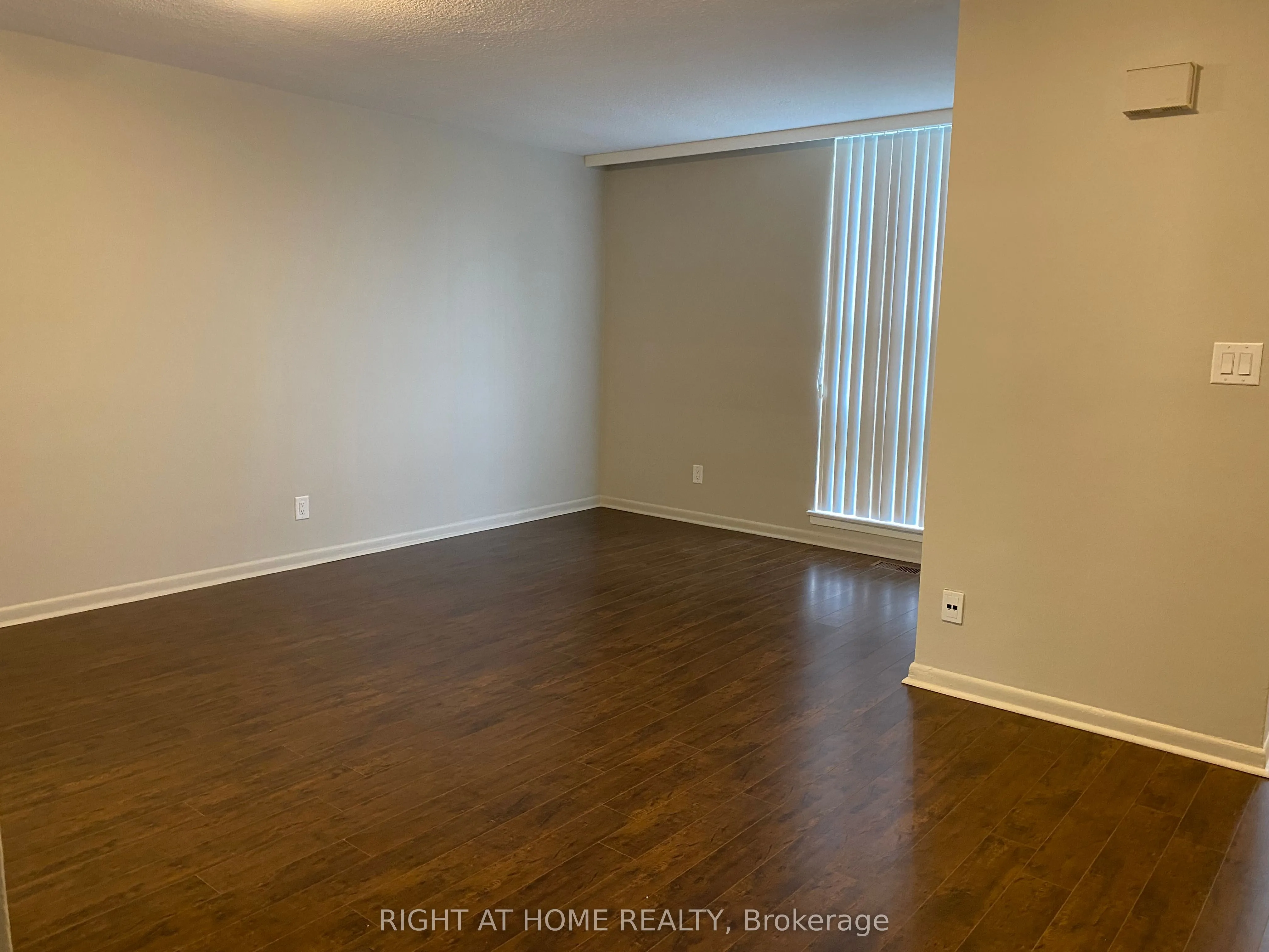 3230 The Credit Woodlands, #6