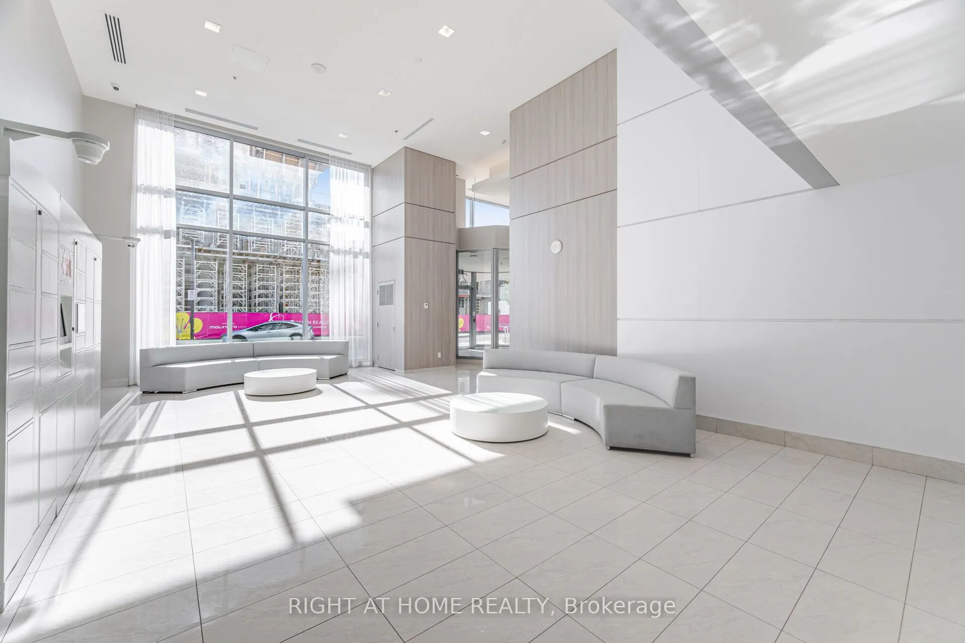 2093 Fairview Street, #1003