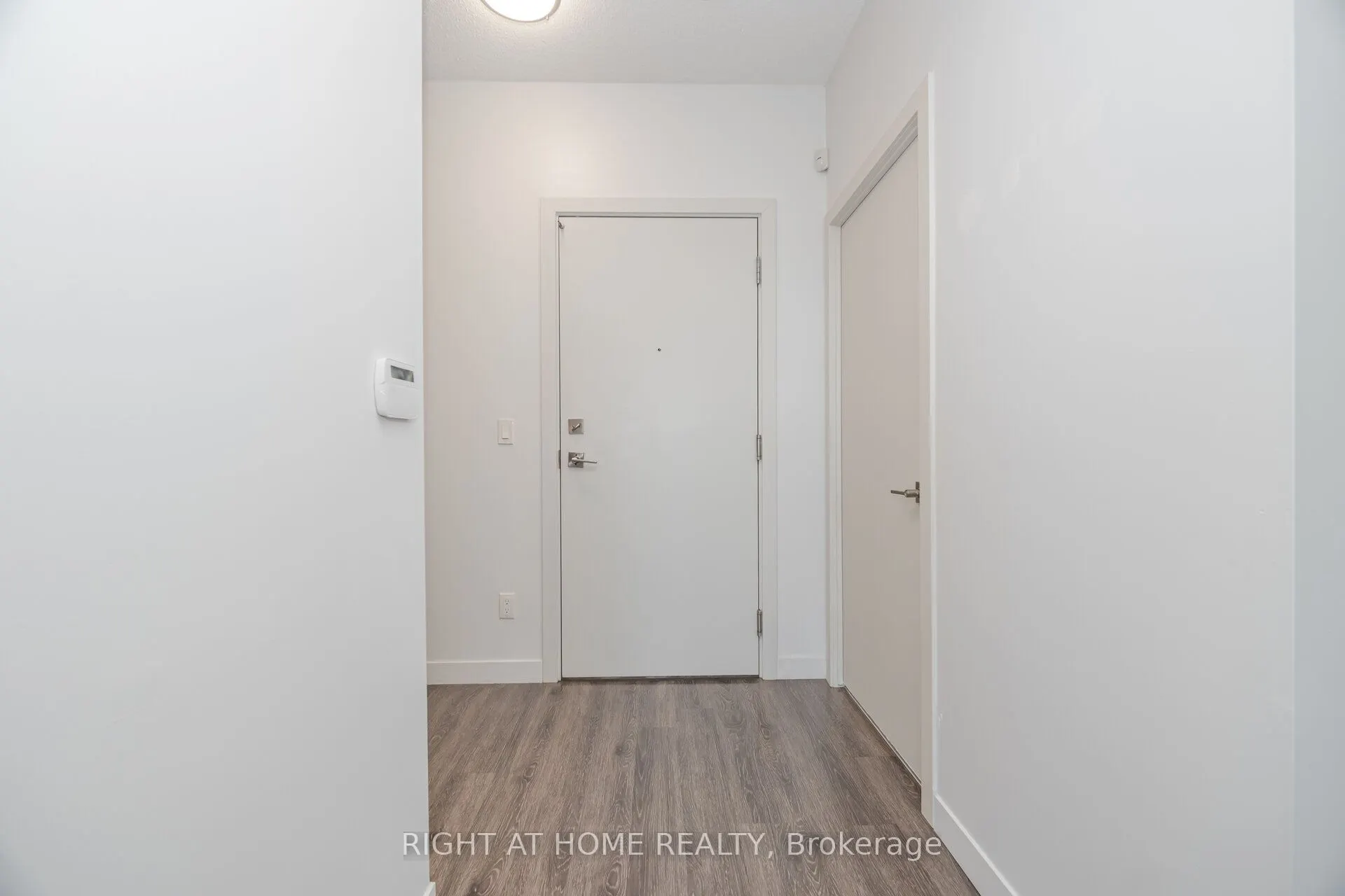 2093 Fairview Street, #1003
