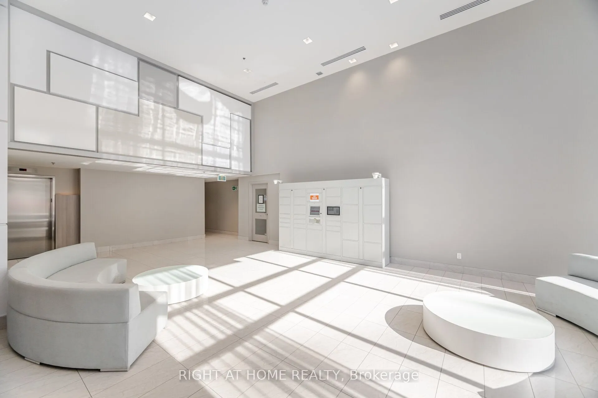 2093 Fairview Street, #1003