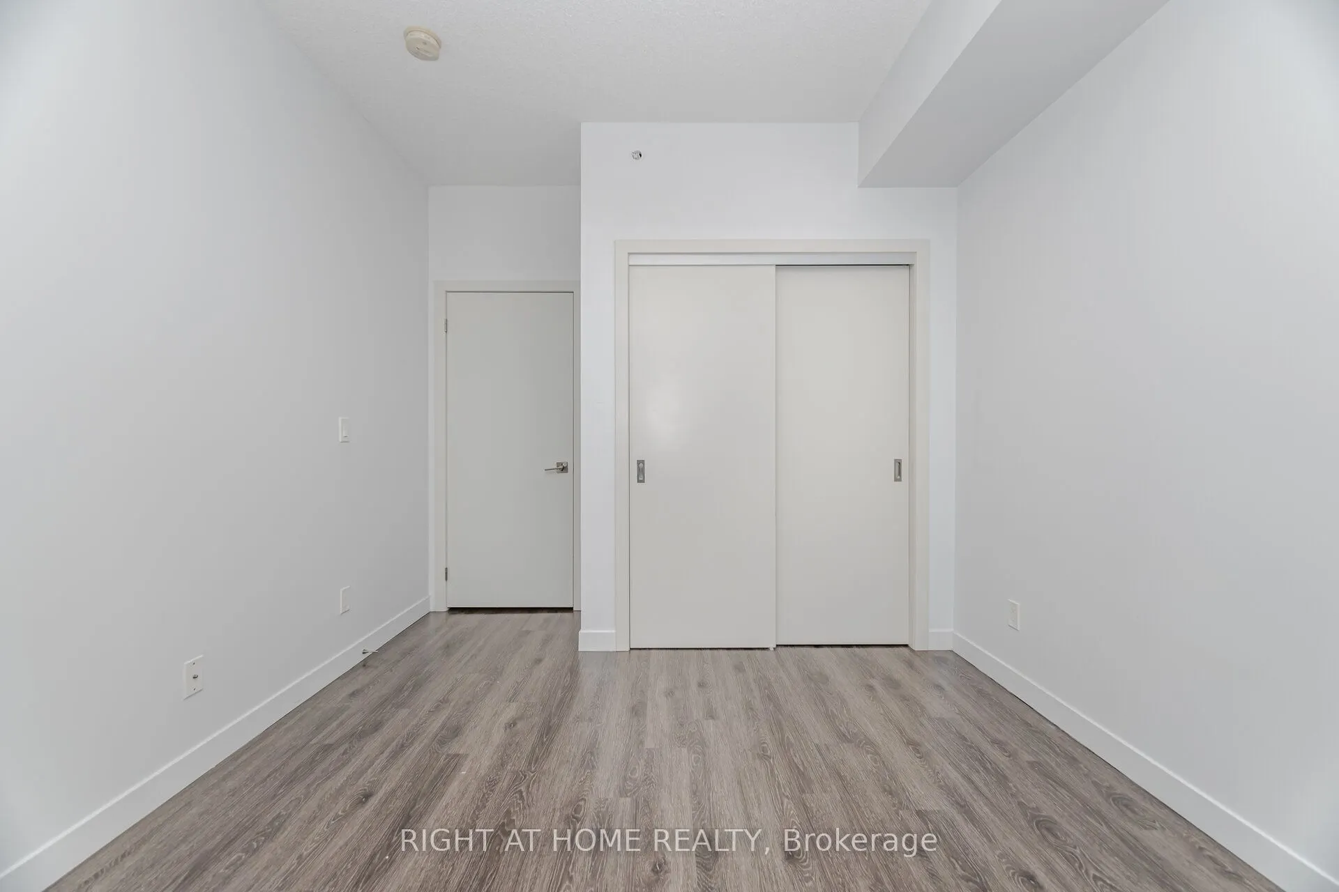 2093 Fairview Street, #1003