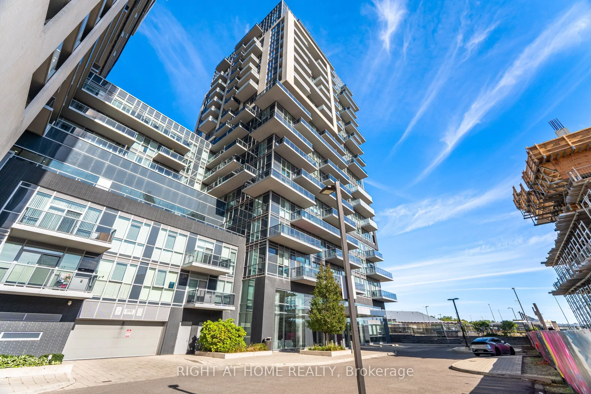 2093 Fairview Street, #1003