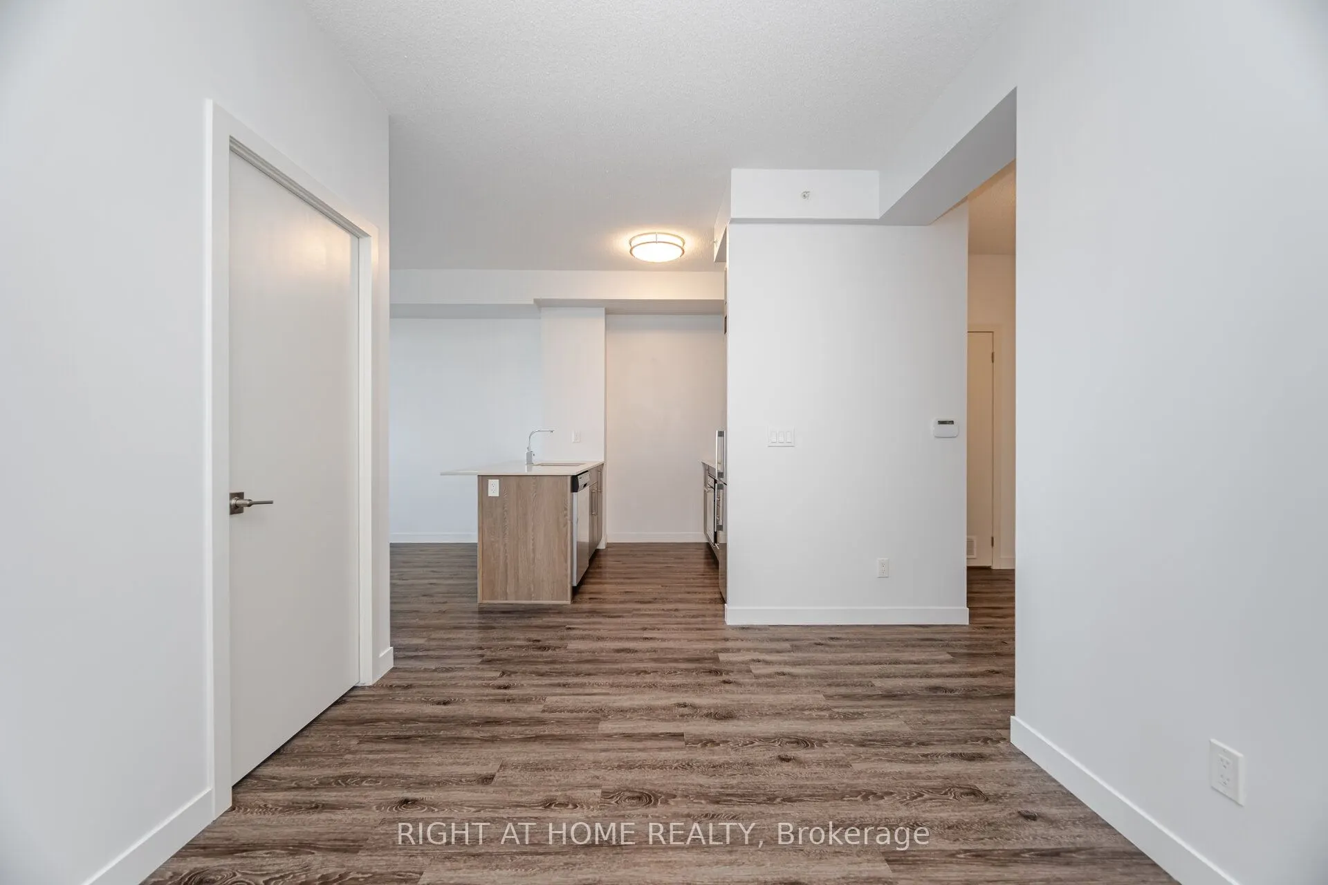 2093 Fairview Street, #1003