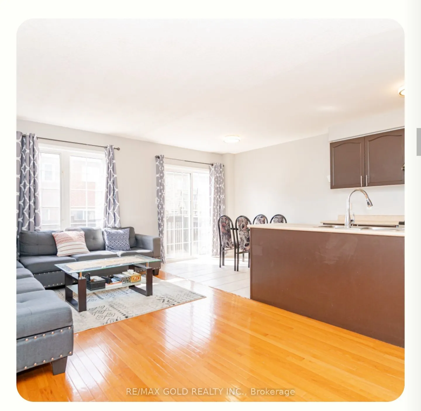 95 Crystalview Crescent, #(Main & 2nd Floor)