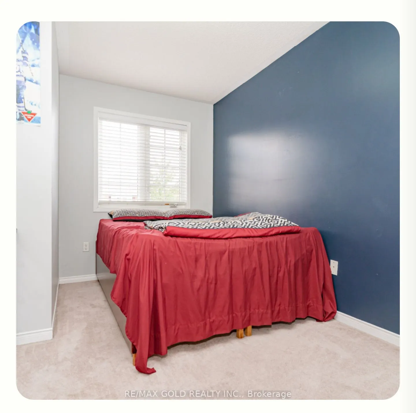 95 Crystalview Crescent, #(Main & 2nd Floor)