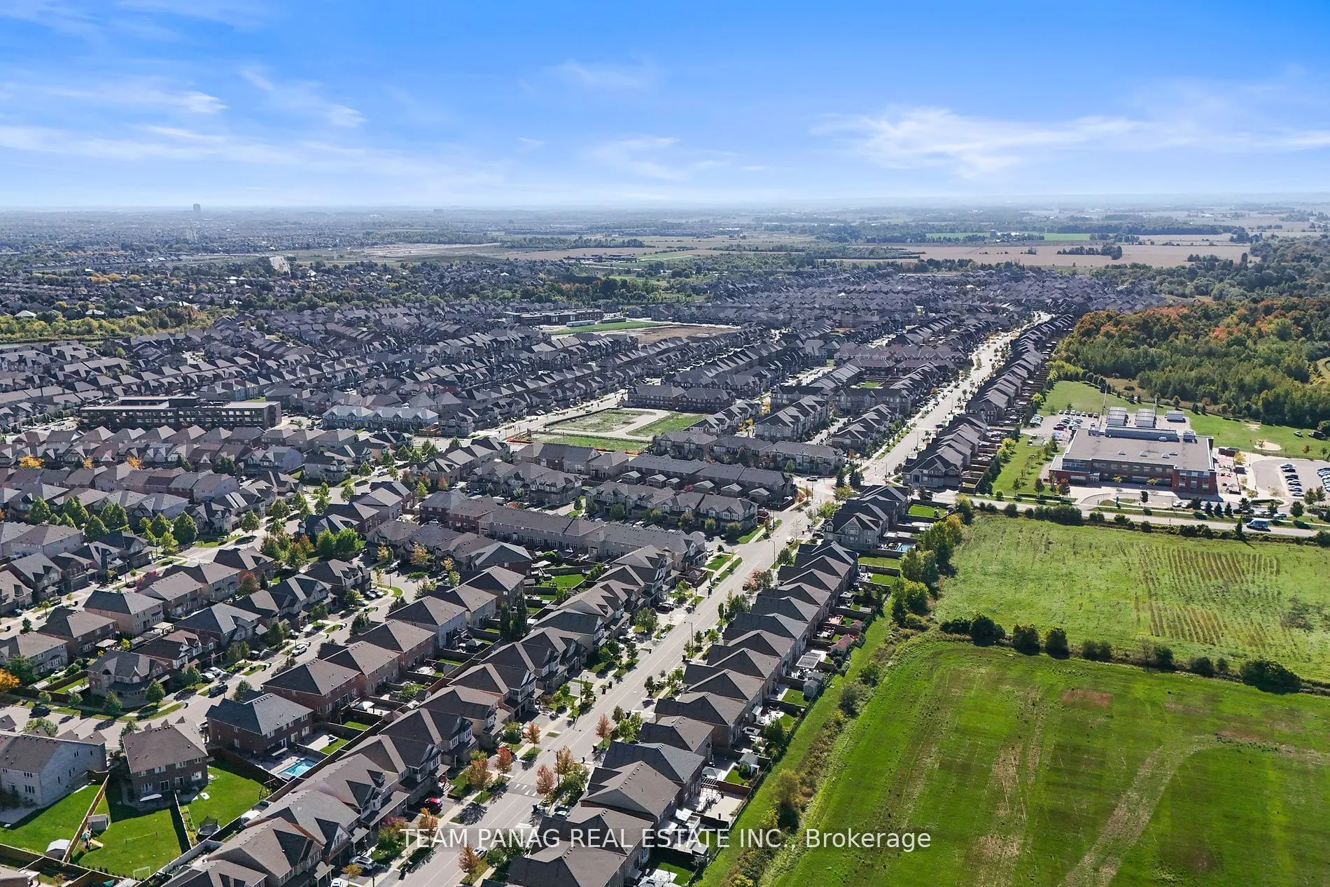 33 Bonnieglen Farm Boulevard