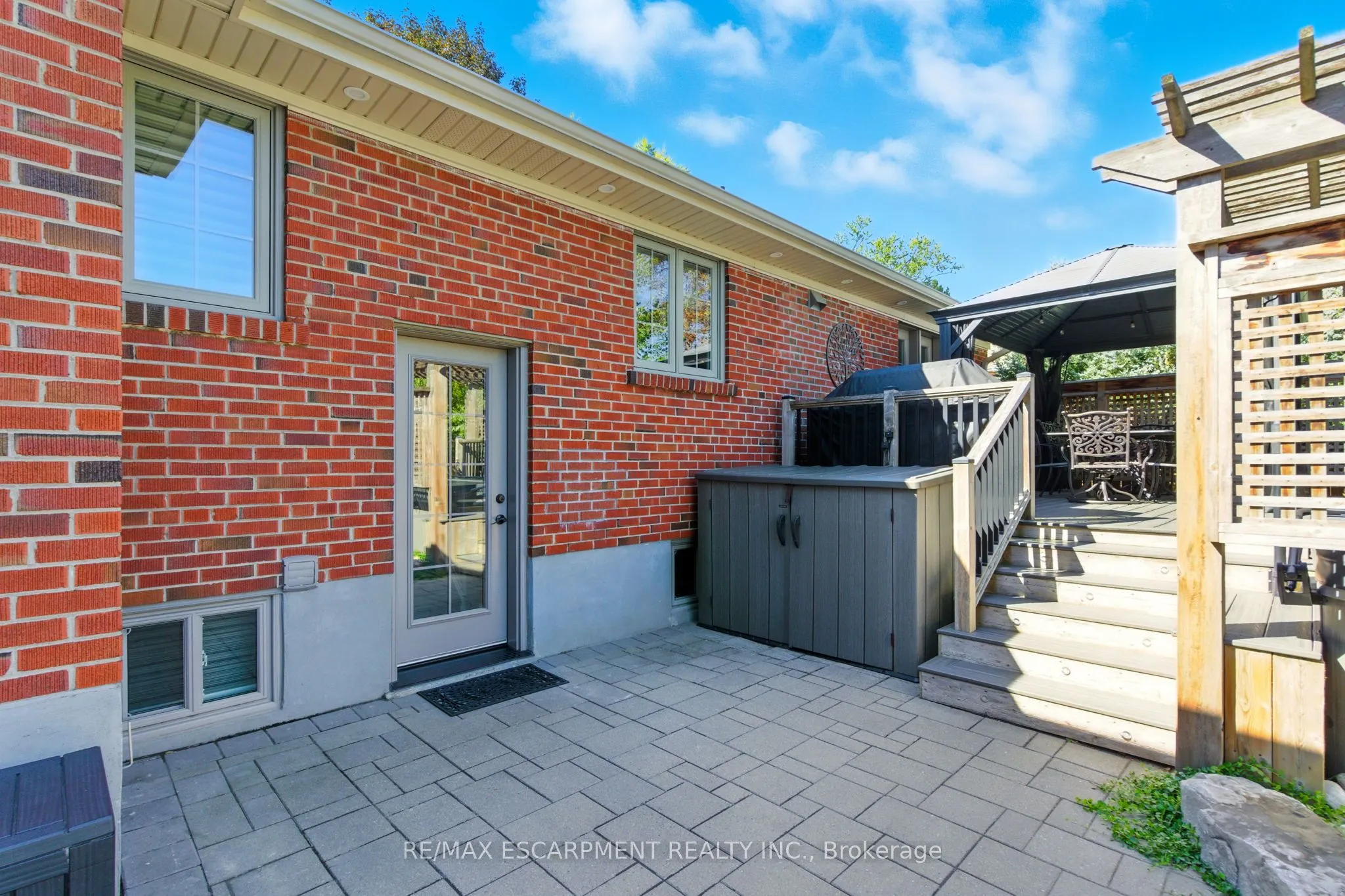 665 King Road