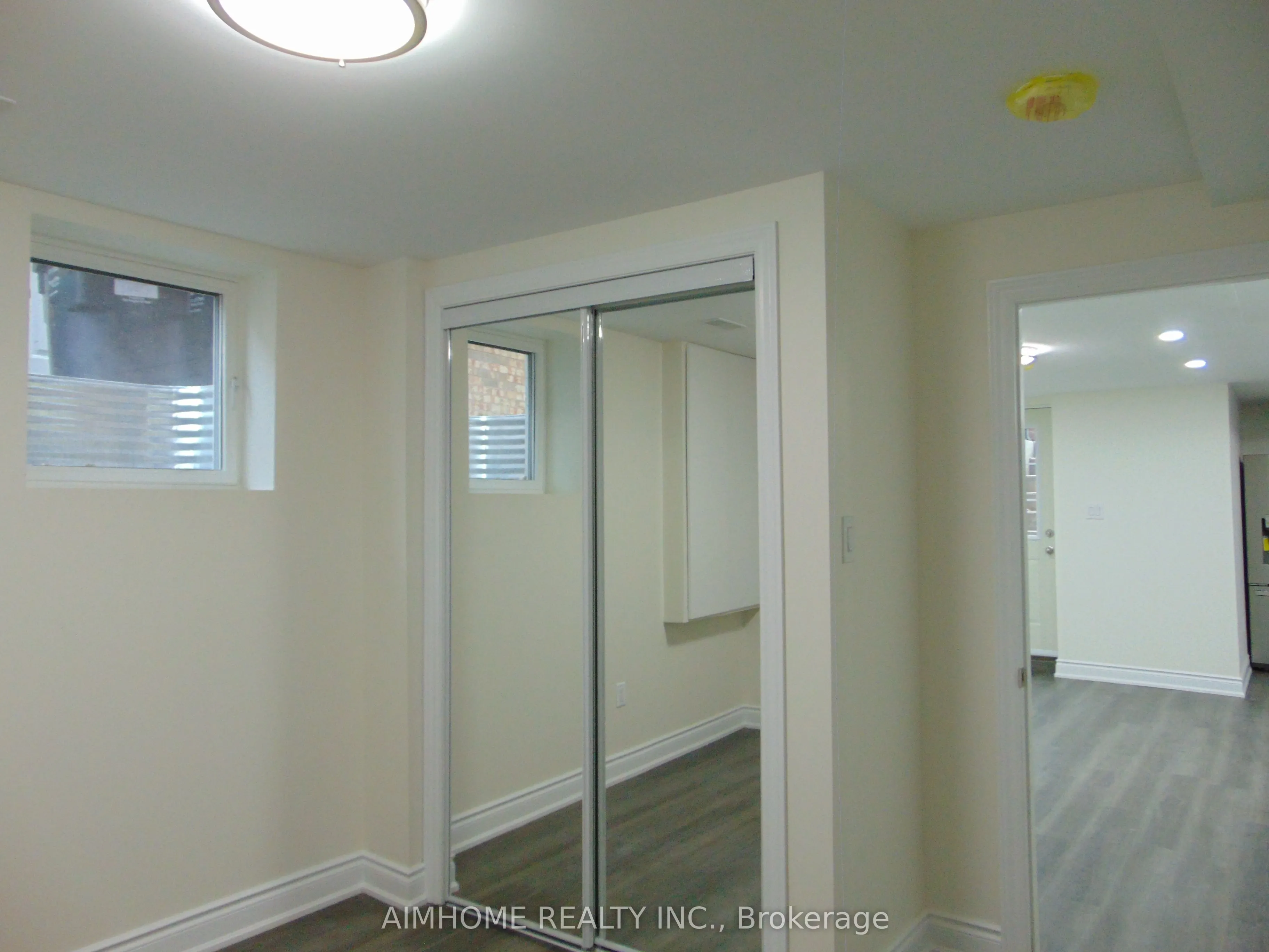 2450 Credit Valley Road