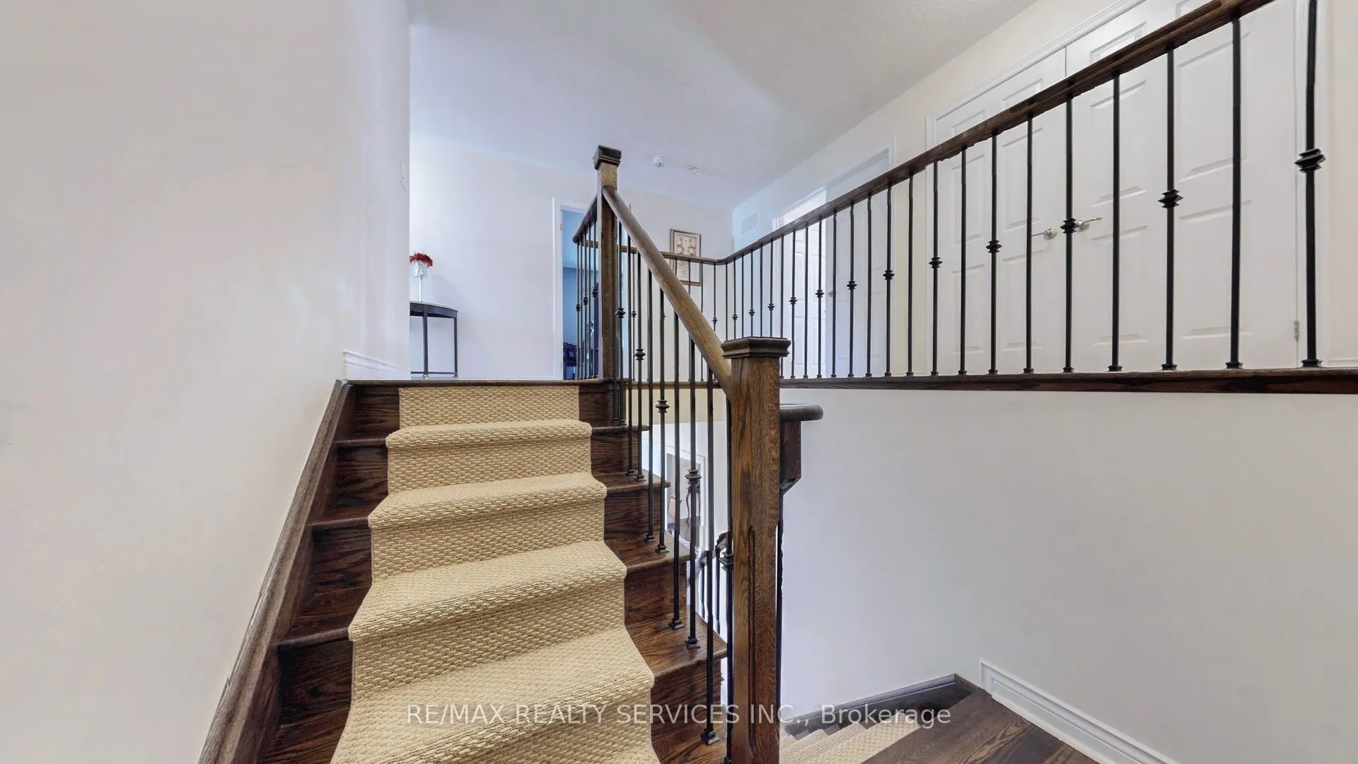 70 Little Britain Crescent
