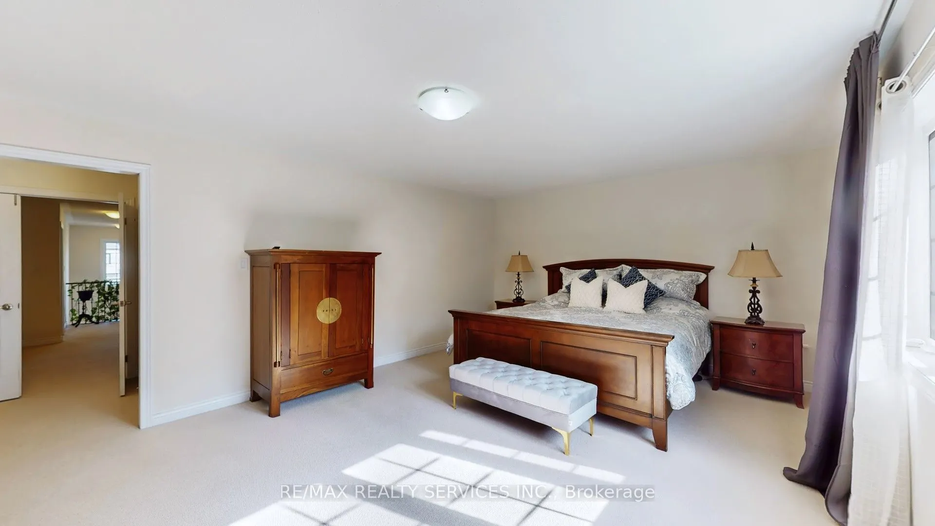 70 Little Britain Crescent