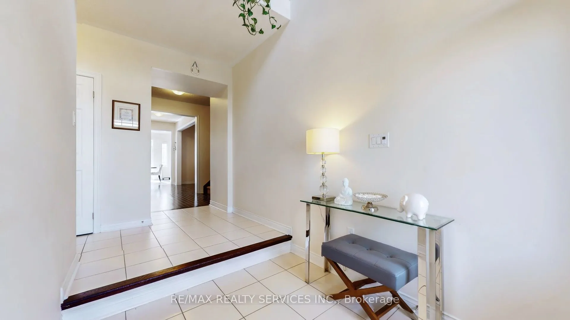 70 Little Britain Crescent