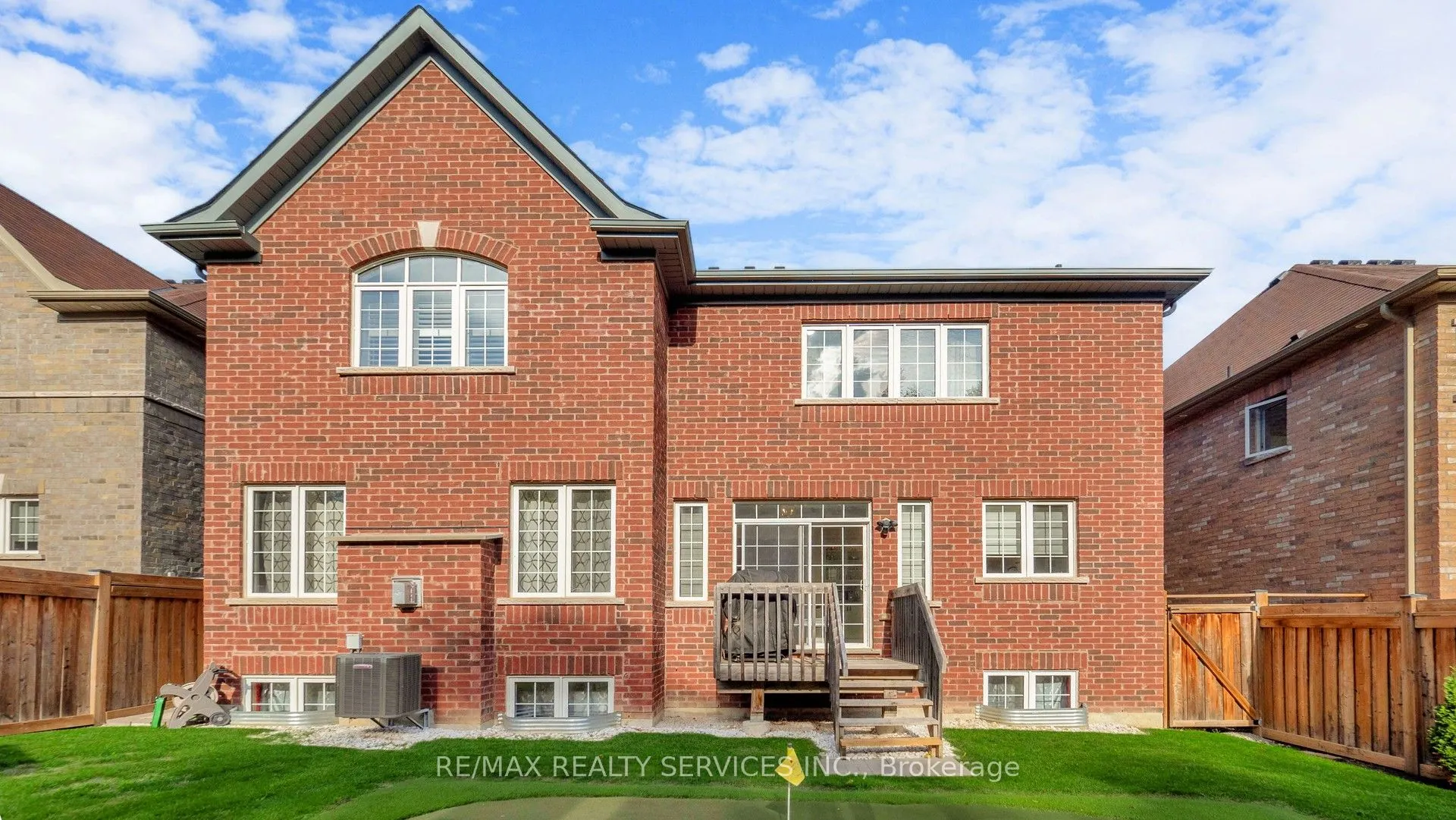 70 Little Britain Crescent