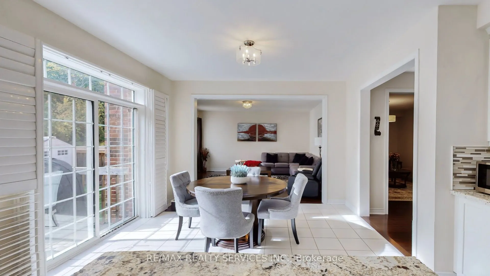 70 Little Britain Crescent