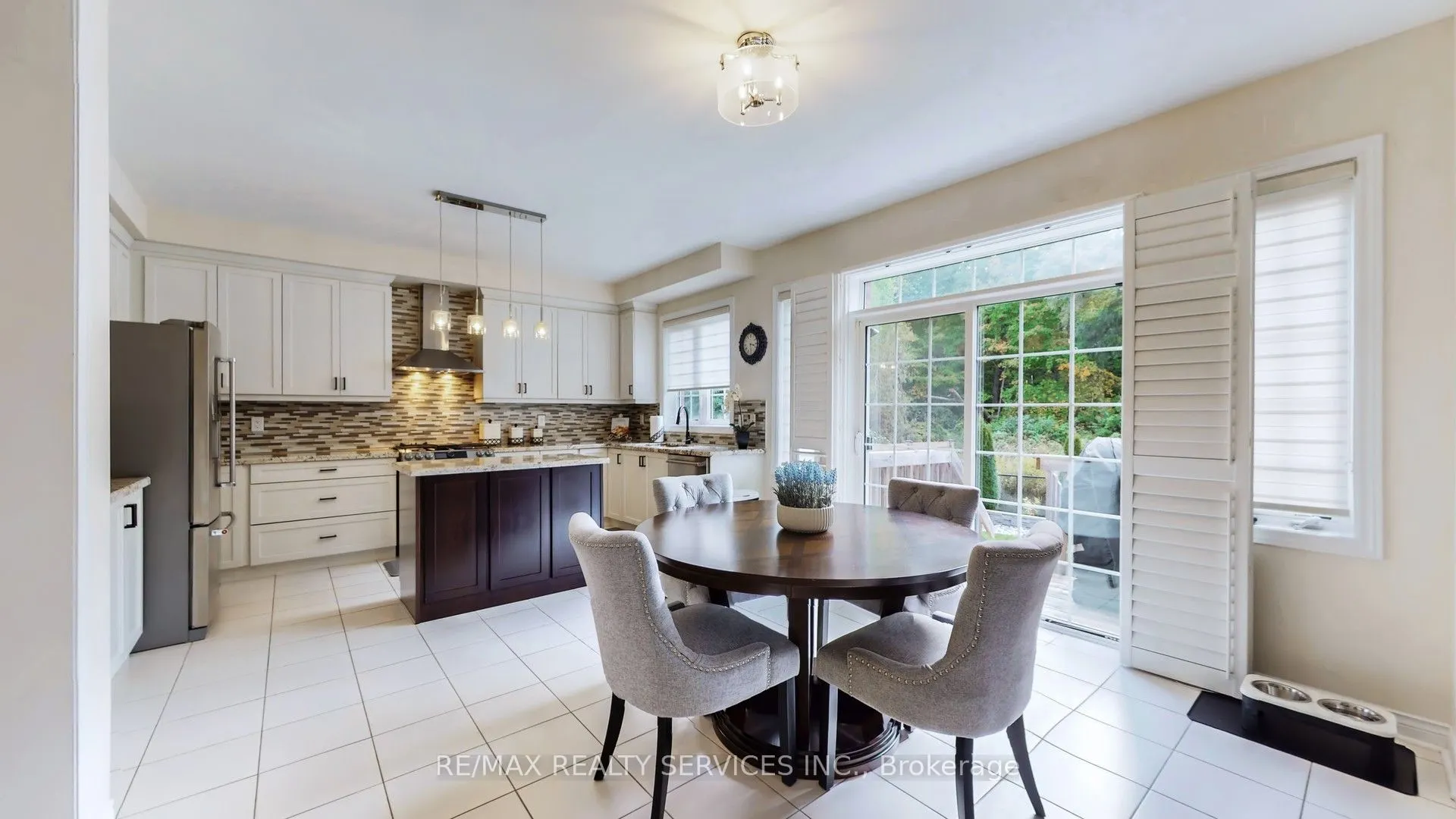 70 Little Britain Crescent