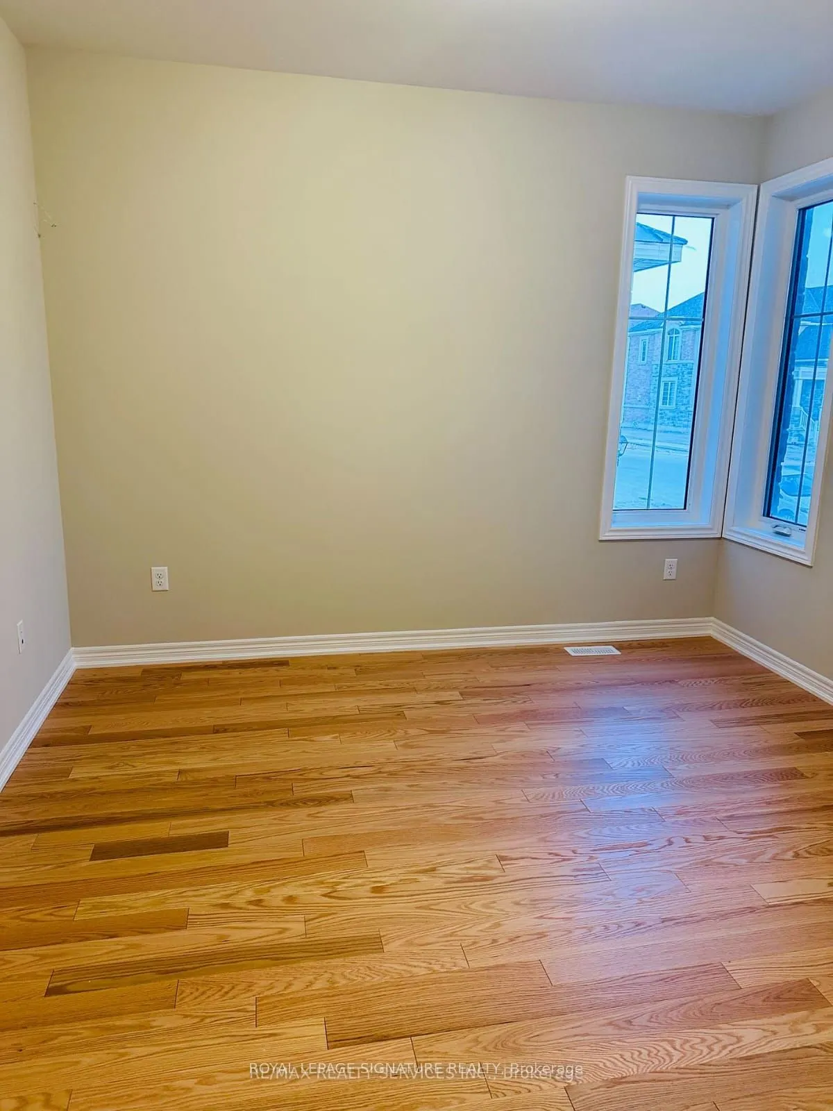 267 Thornbush Boulevard