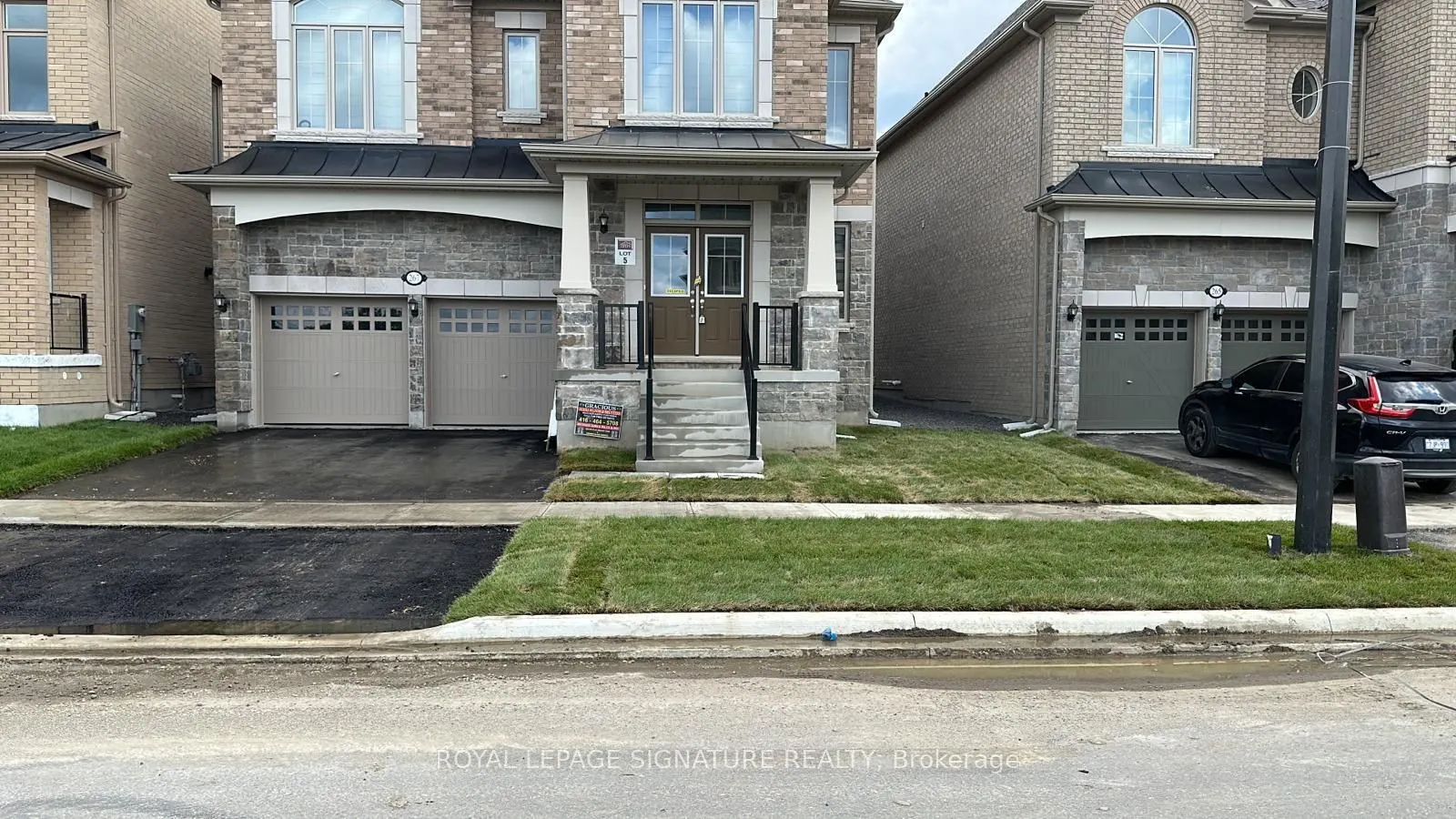 267 Thornbush Boulevard