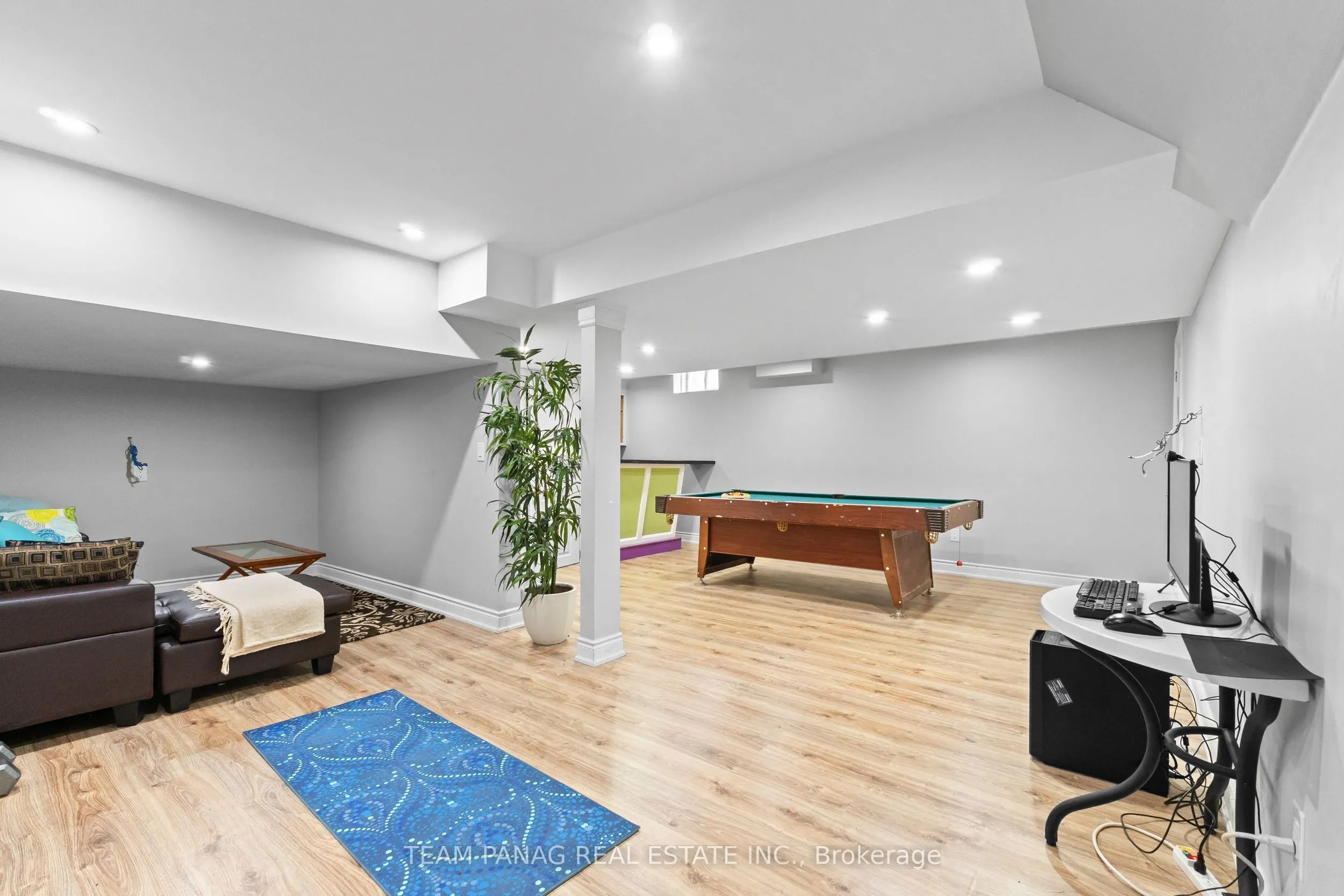 7 Yellow Avens Boulevard
