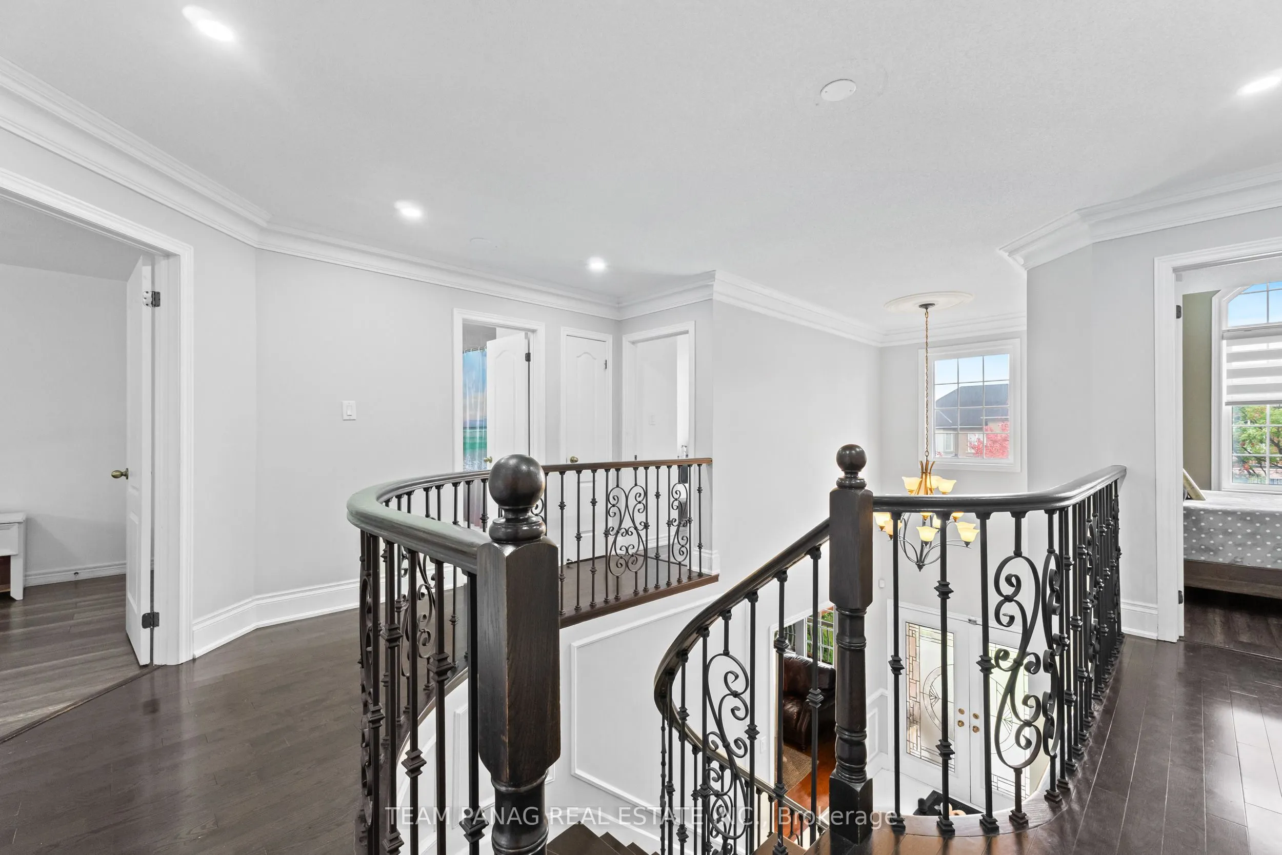 7 Yellow Avens Boulevard