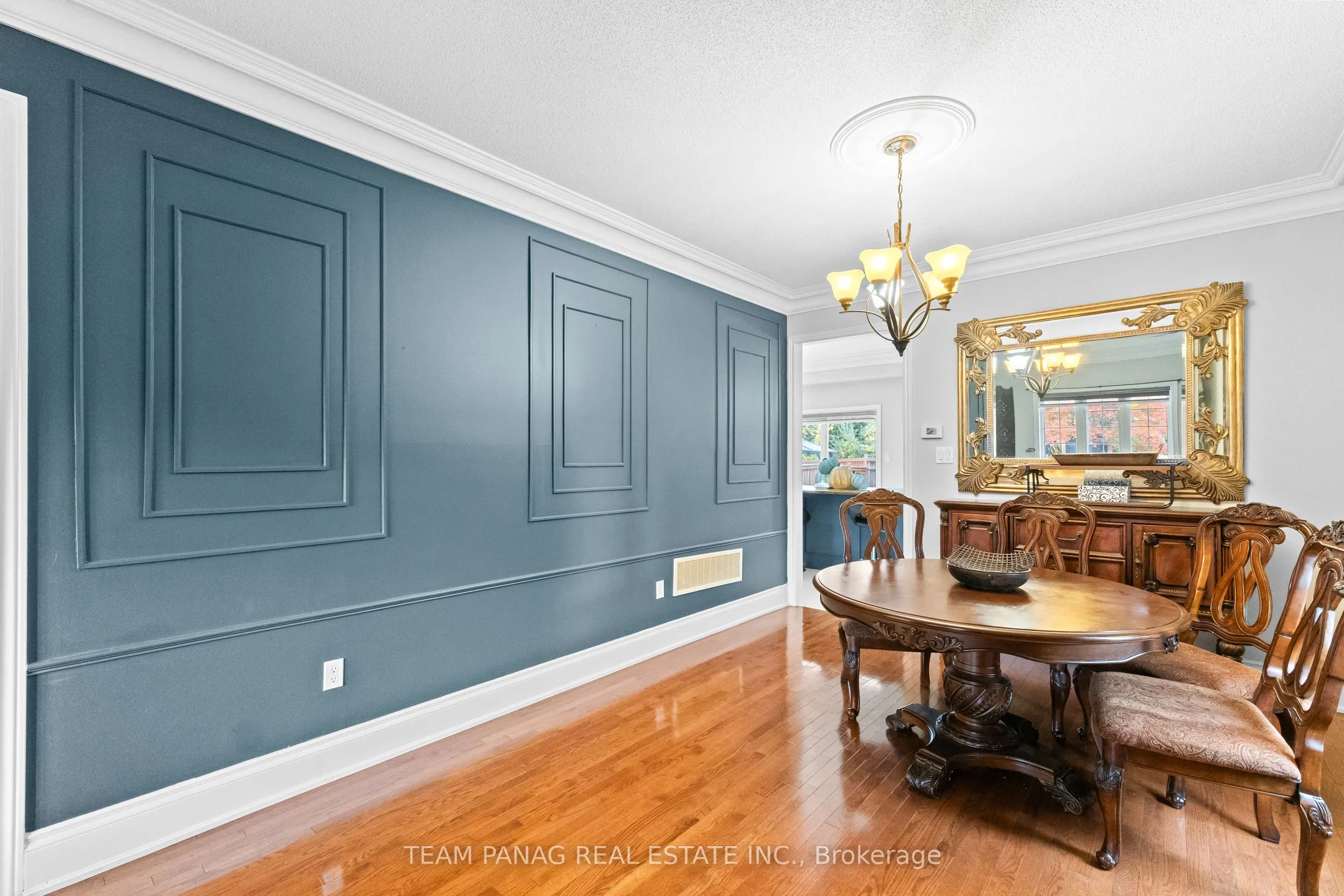 7 Yellow Avens Boulevard