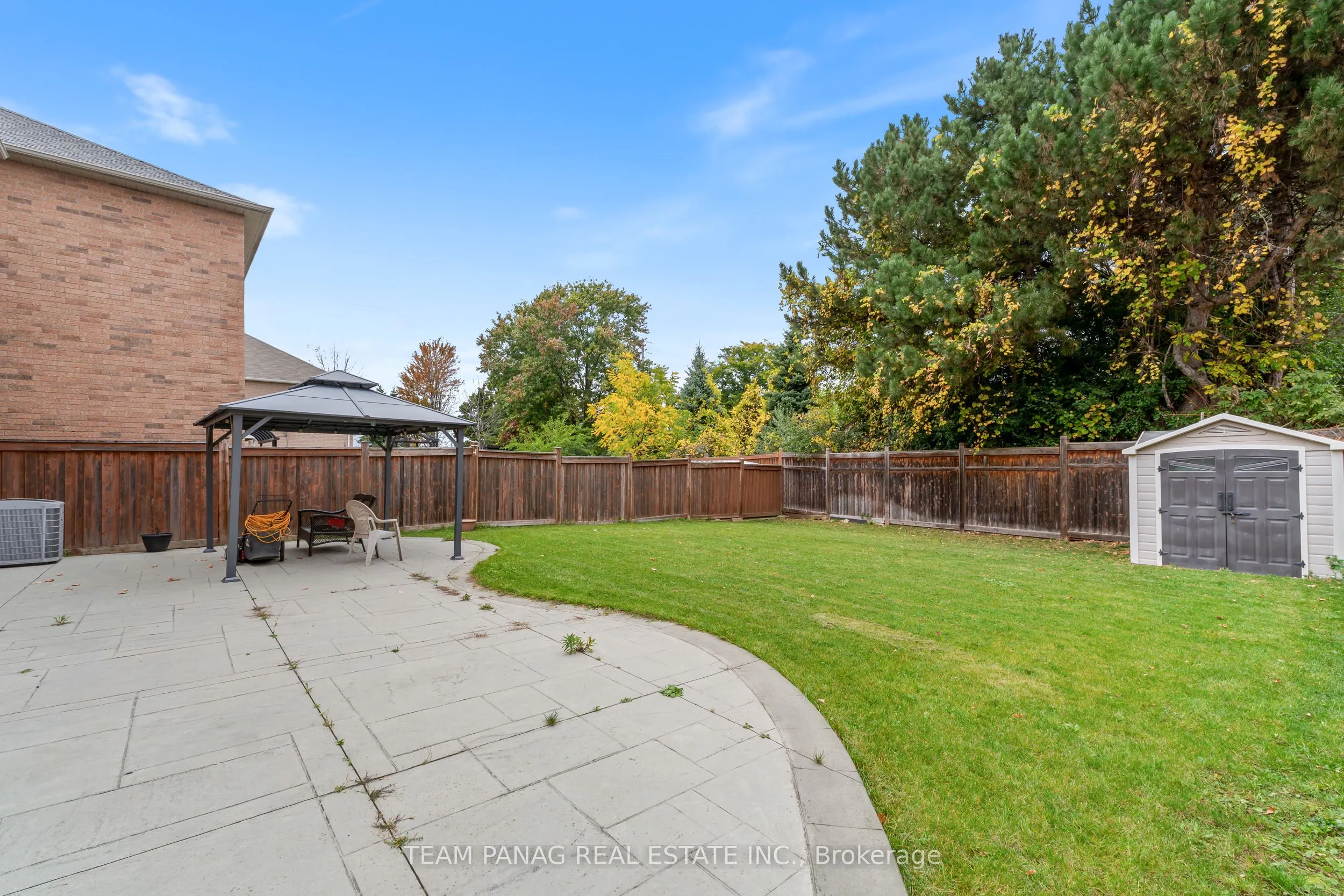 7 Yellow Avens Boulevard