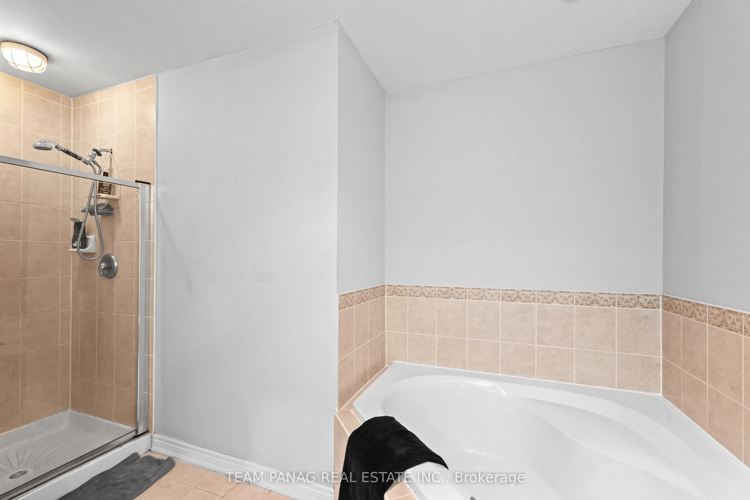 7 Yellow Avens Boulevard