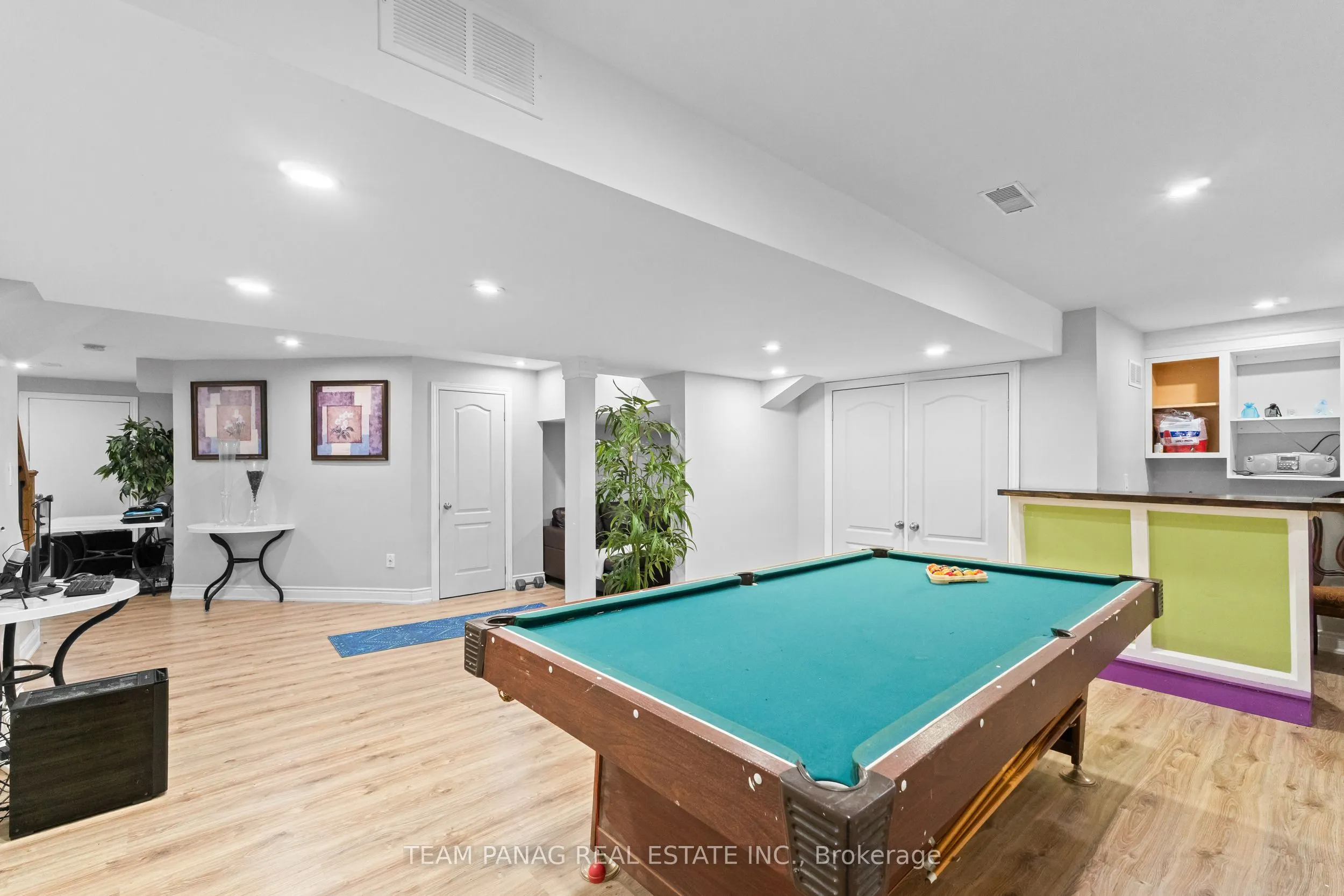 7 Yellow Avens Boulevard