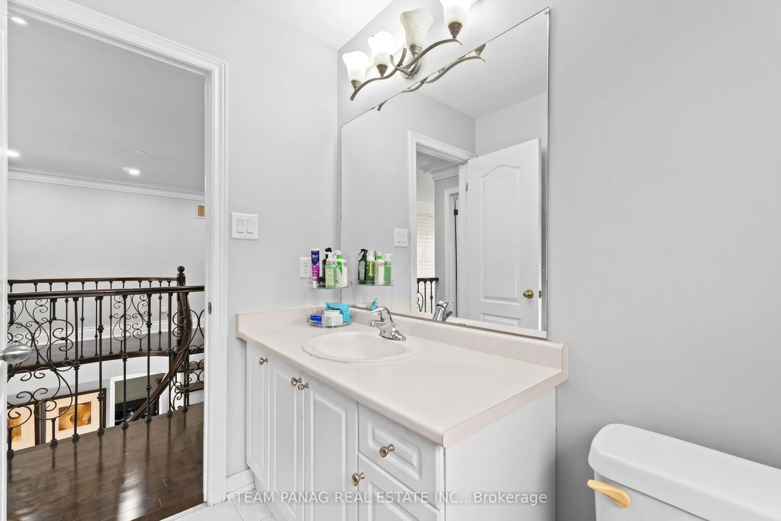 7 Yellow Avens Boulevard