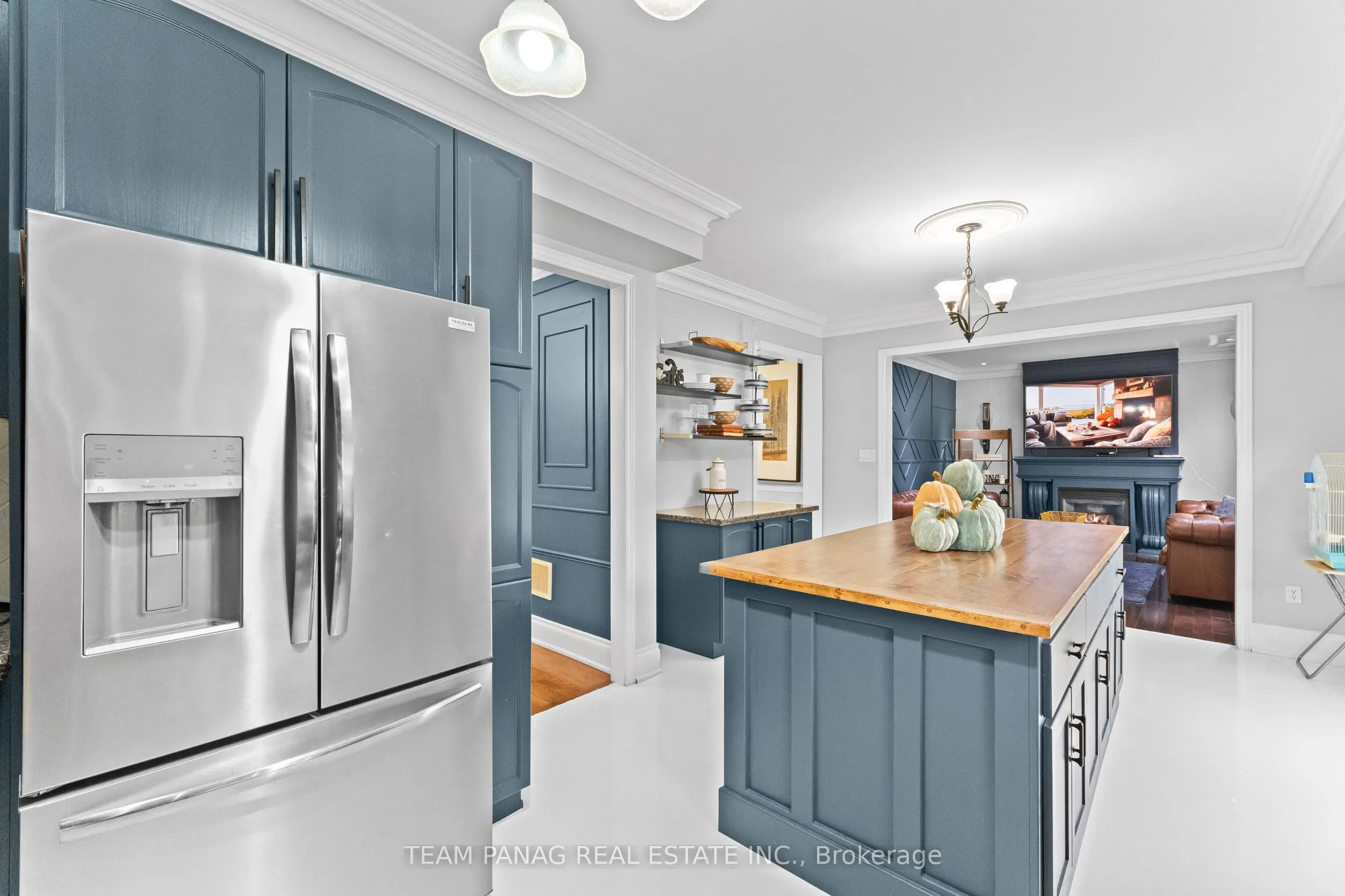 7 Yellow Avens Boulevard