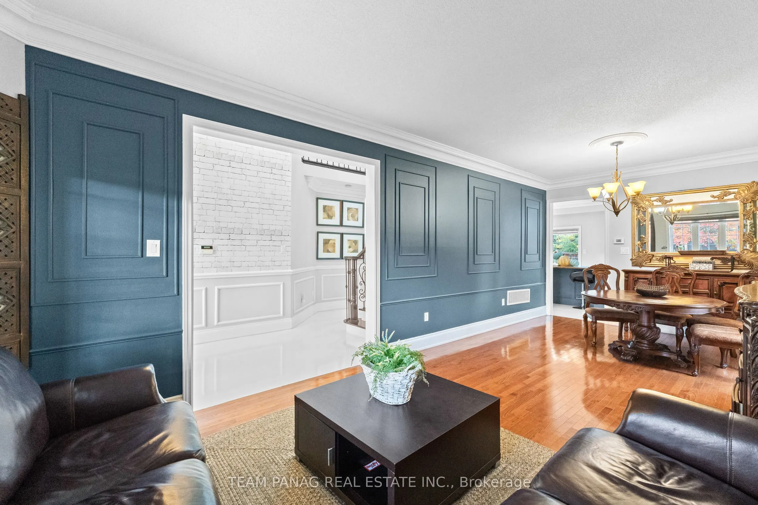 7 Yellow Avens Boulevard