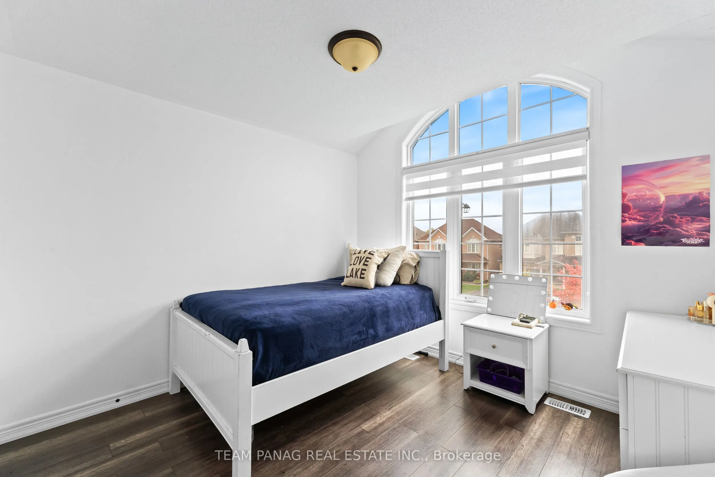 7 Yellow Avens Boulevard