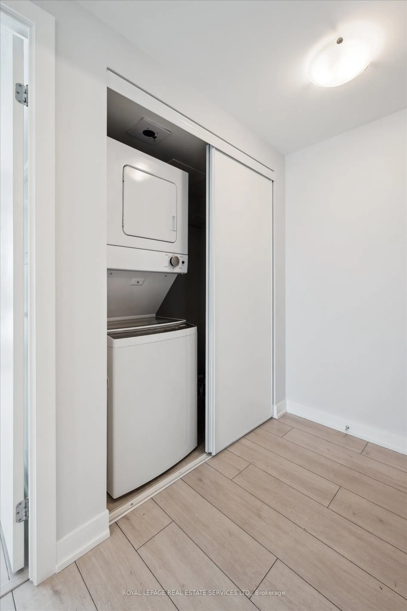3210 Dakota Common, #A805