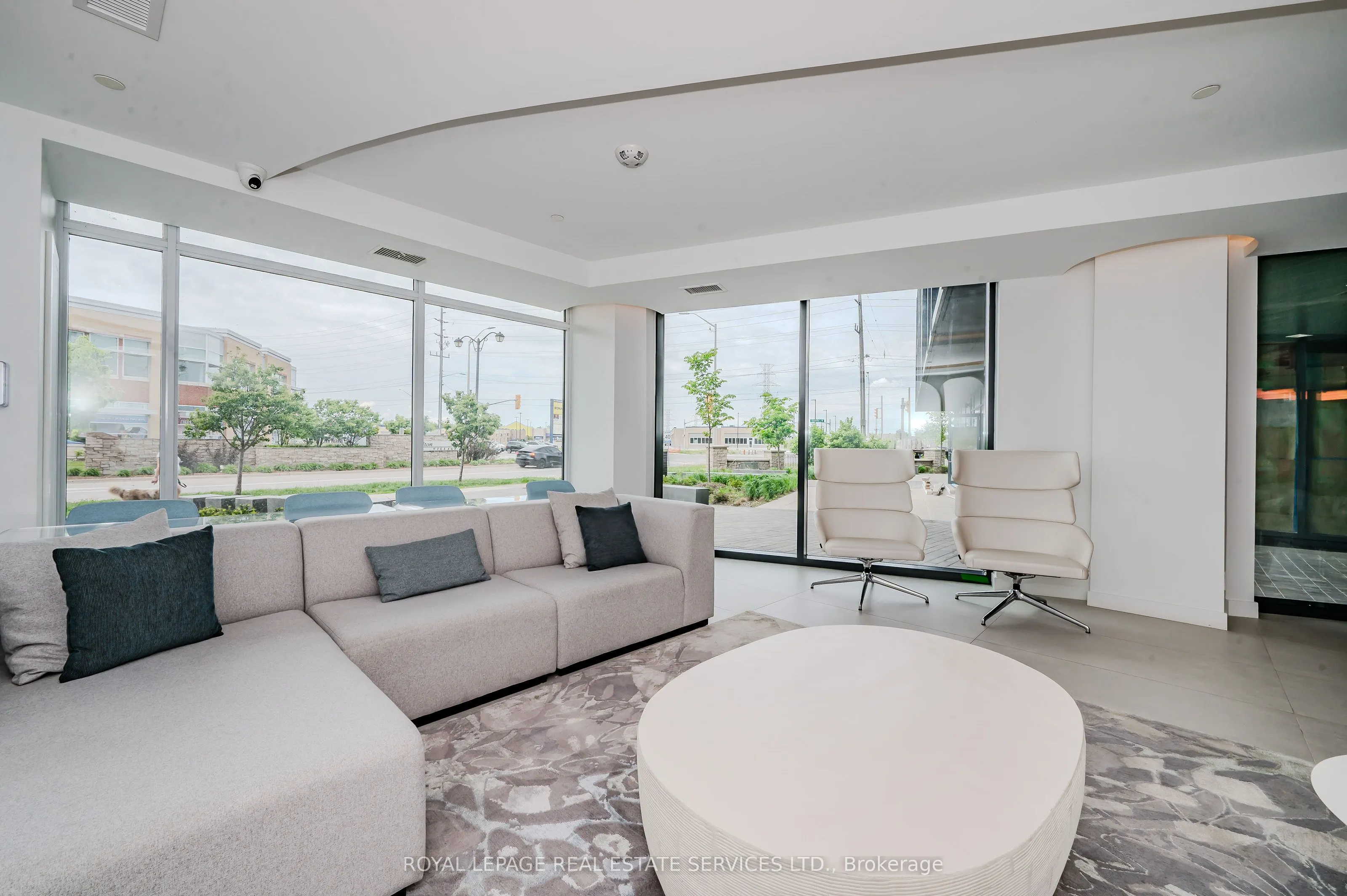 3210 Dakota Common, #A805
