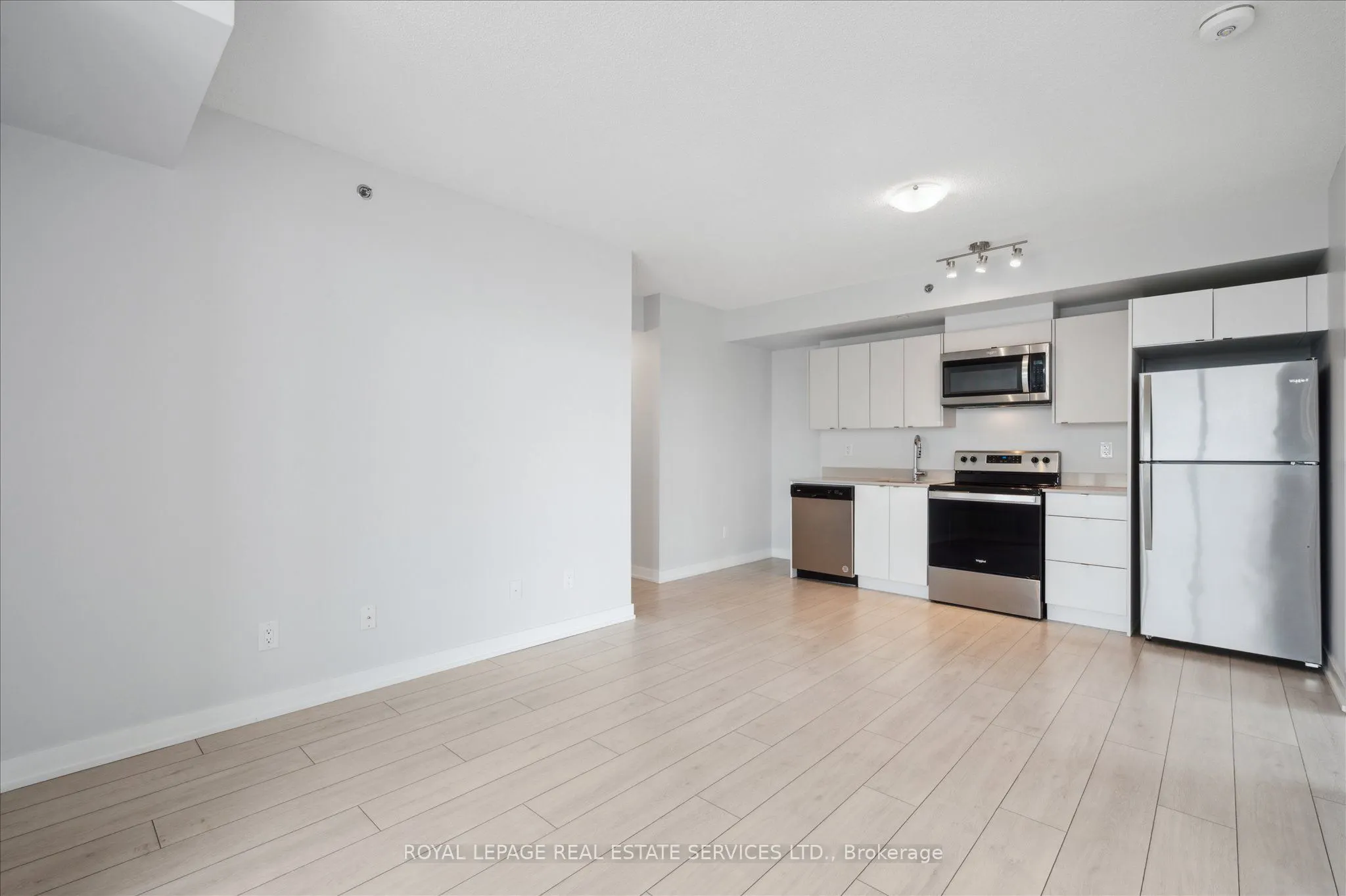 3210 Dakota Common, #A805