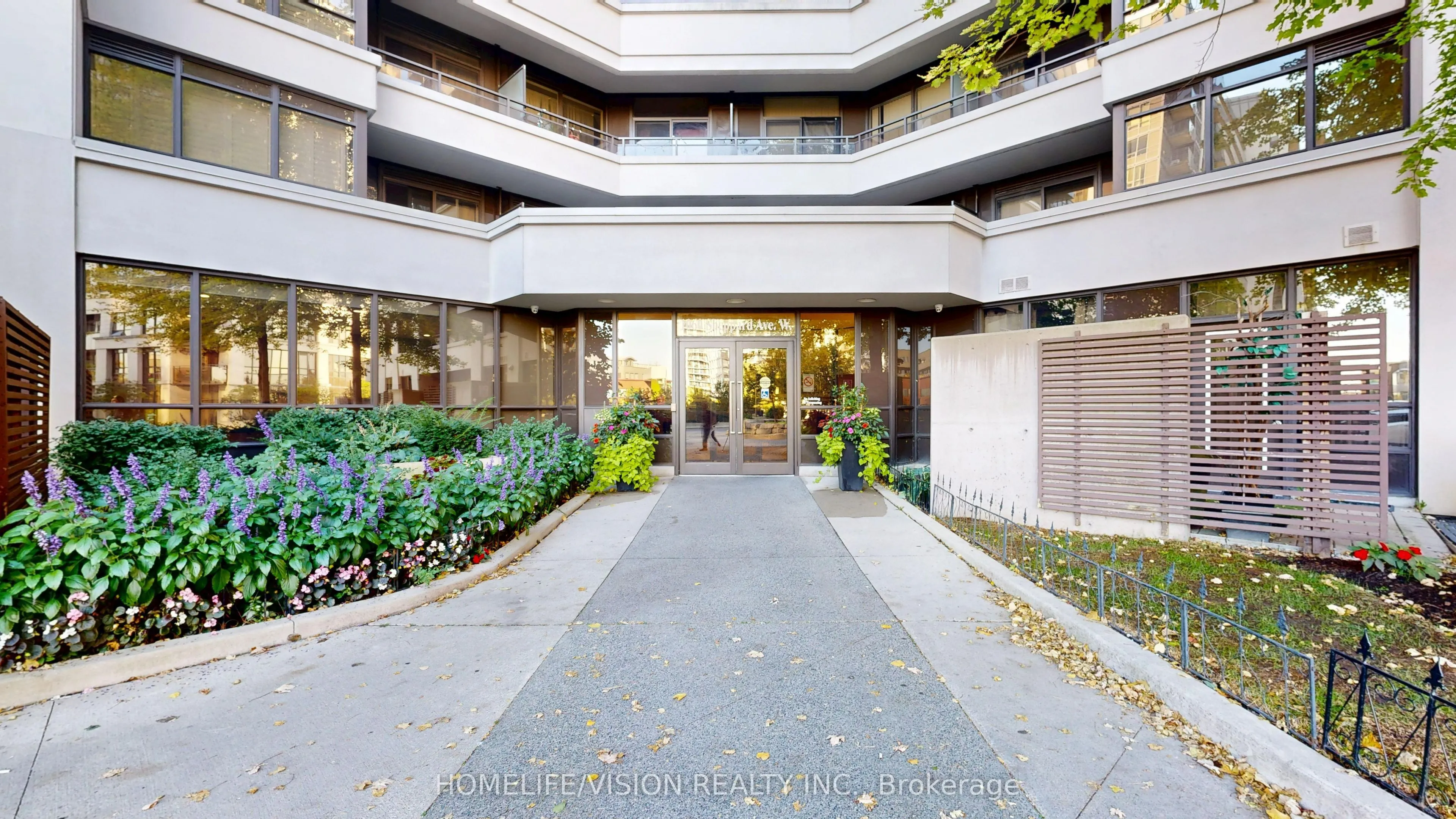 1060 Sheppard Avenue W, #1504