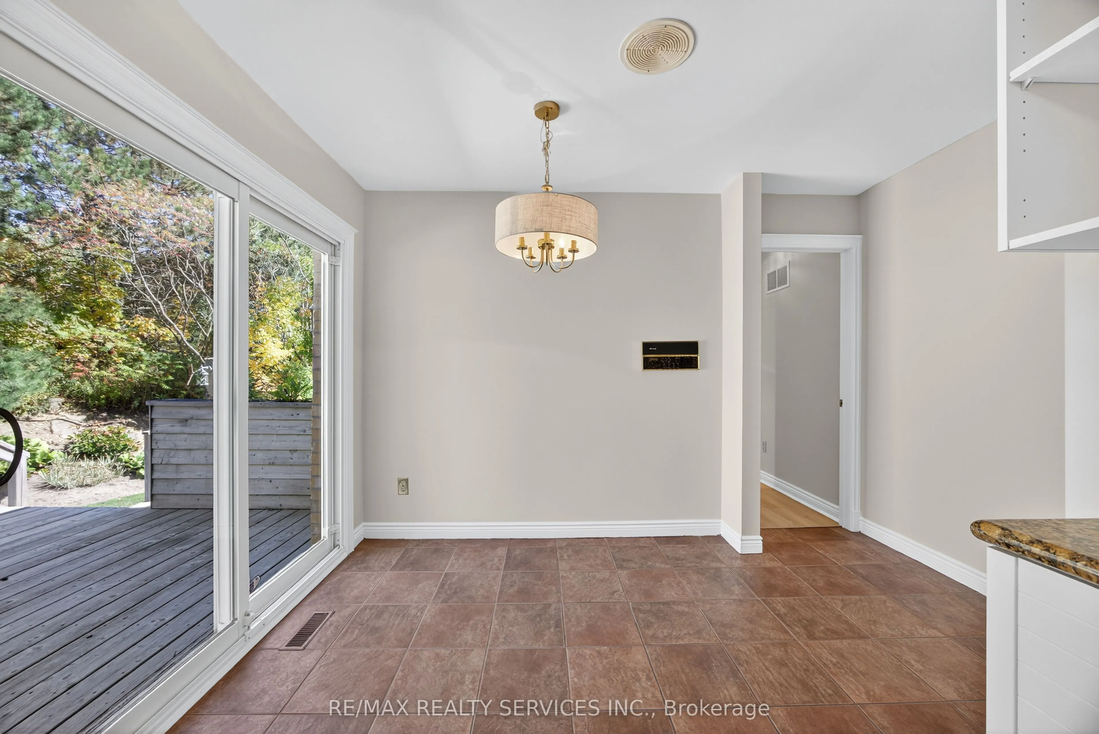 43 Mccort Drive