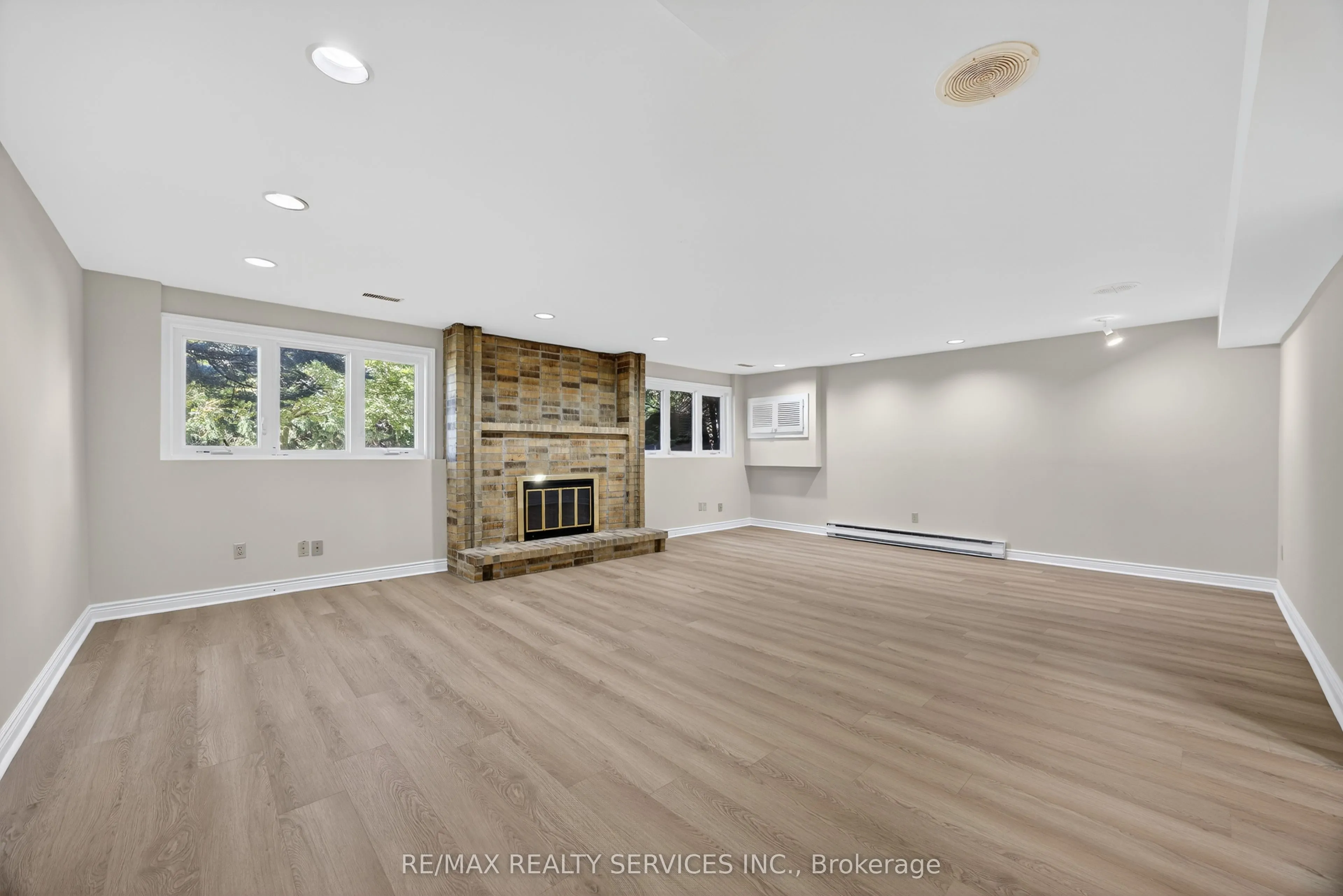 43 Mccort Drive