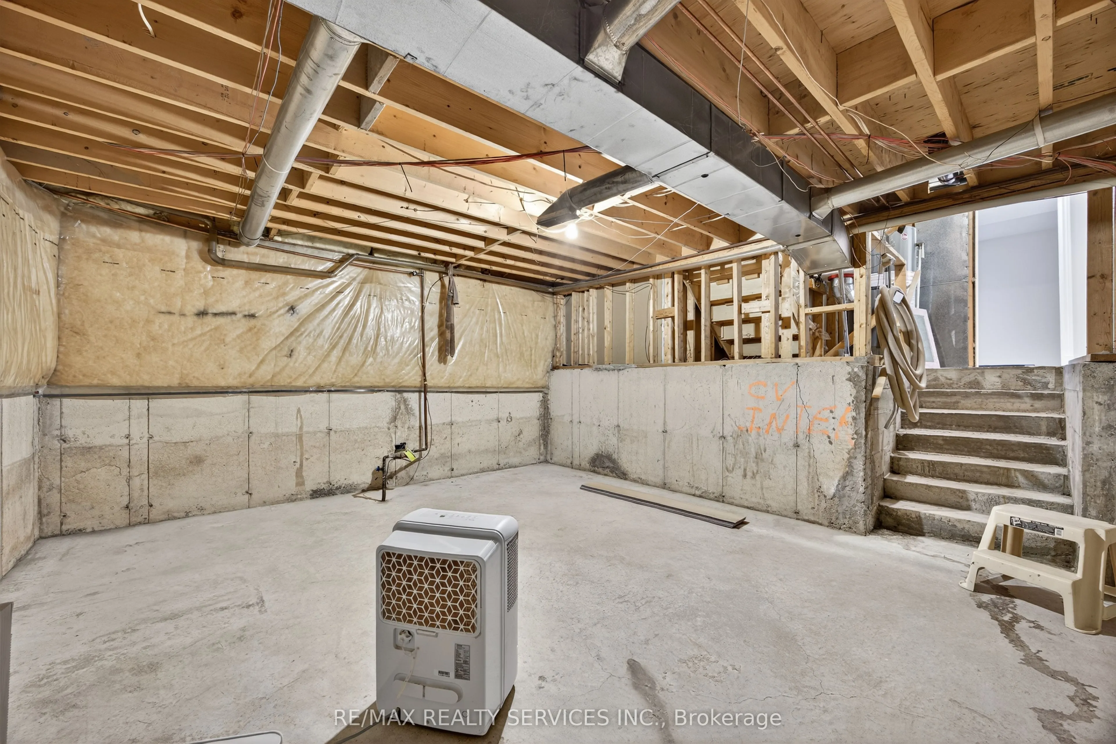 43 Mccort Drive