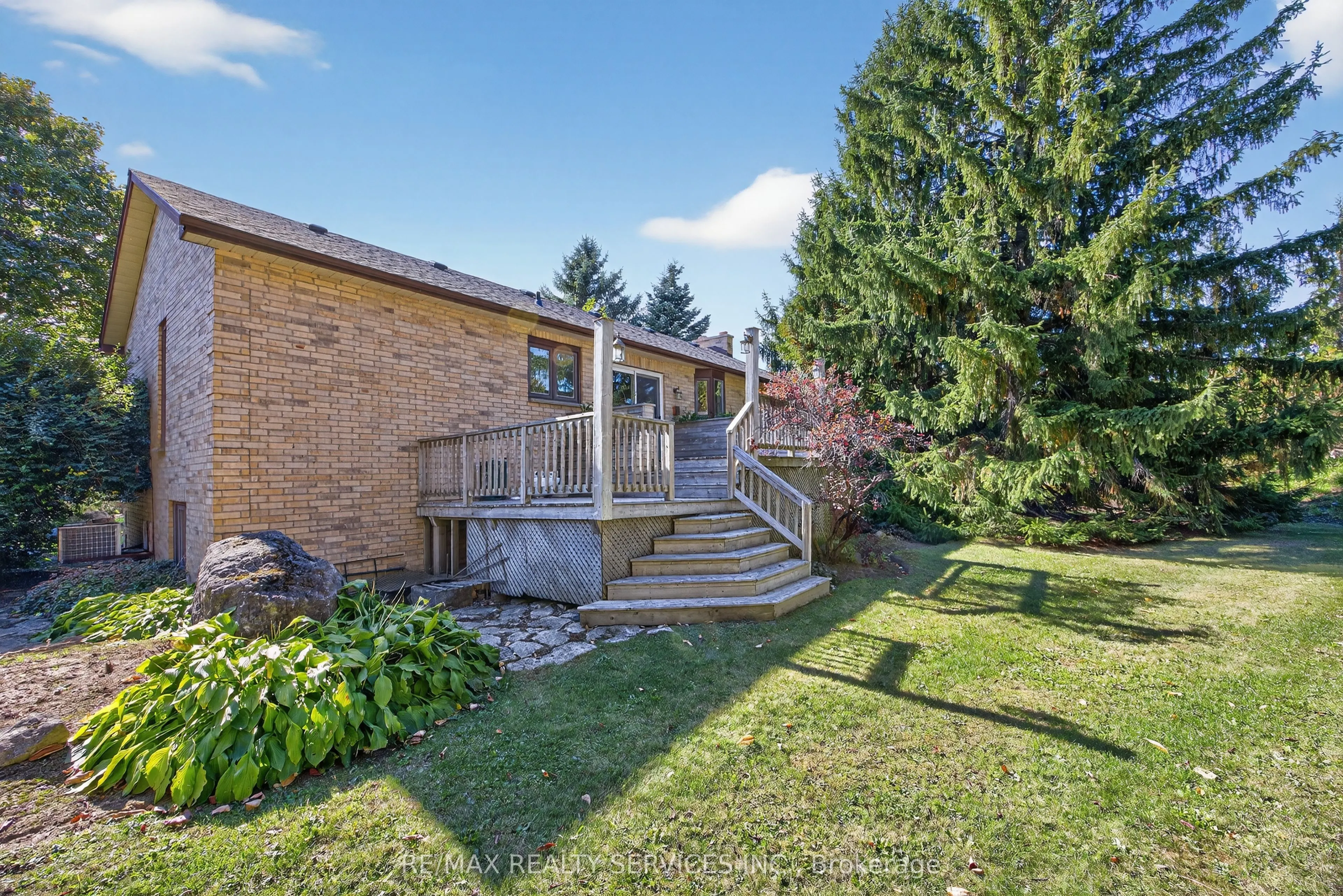 43 Mccort Drive
