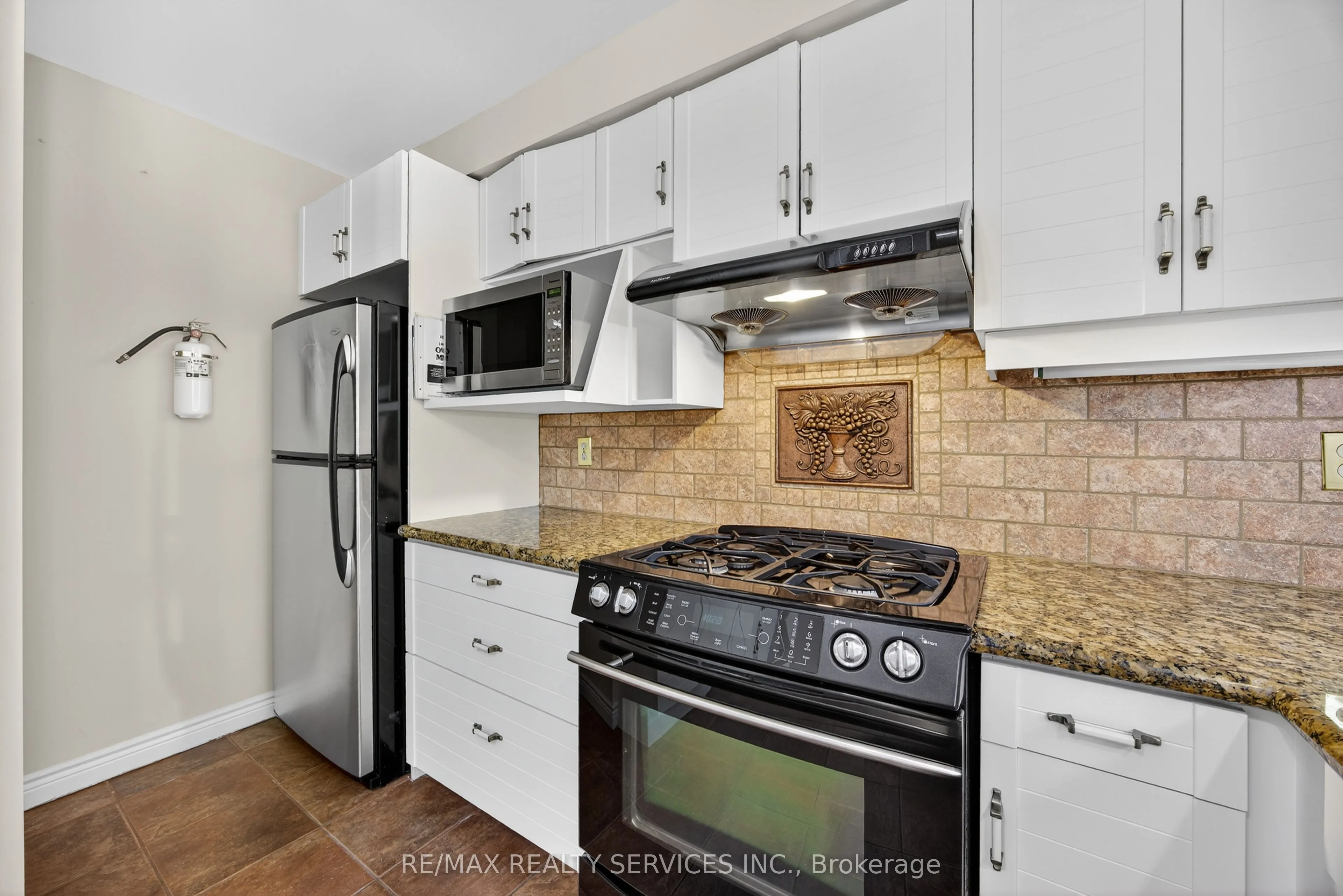43 Mccort Drive