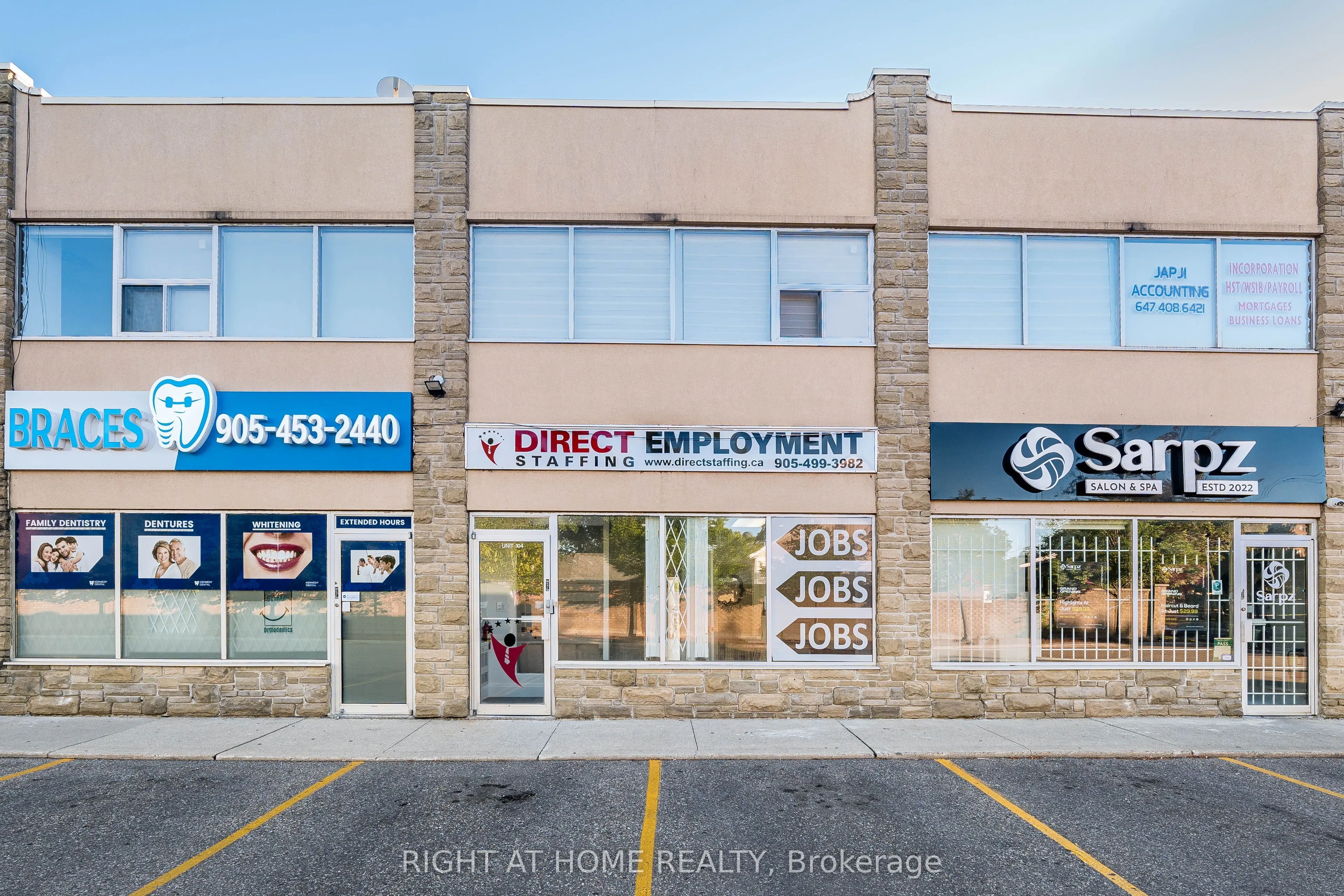 49 Hillcrest Avenue, #104